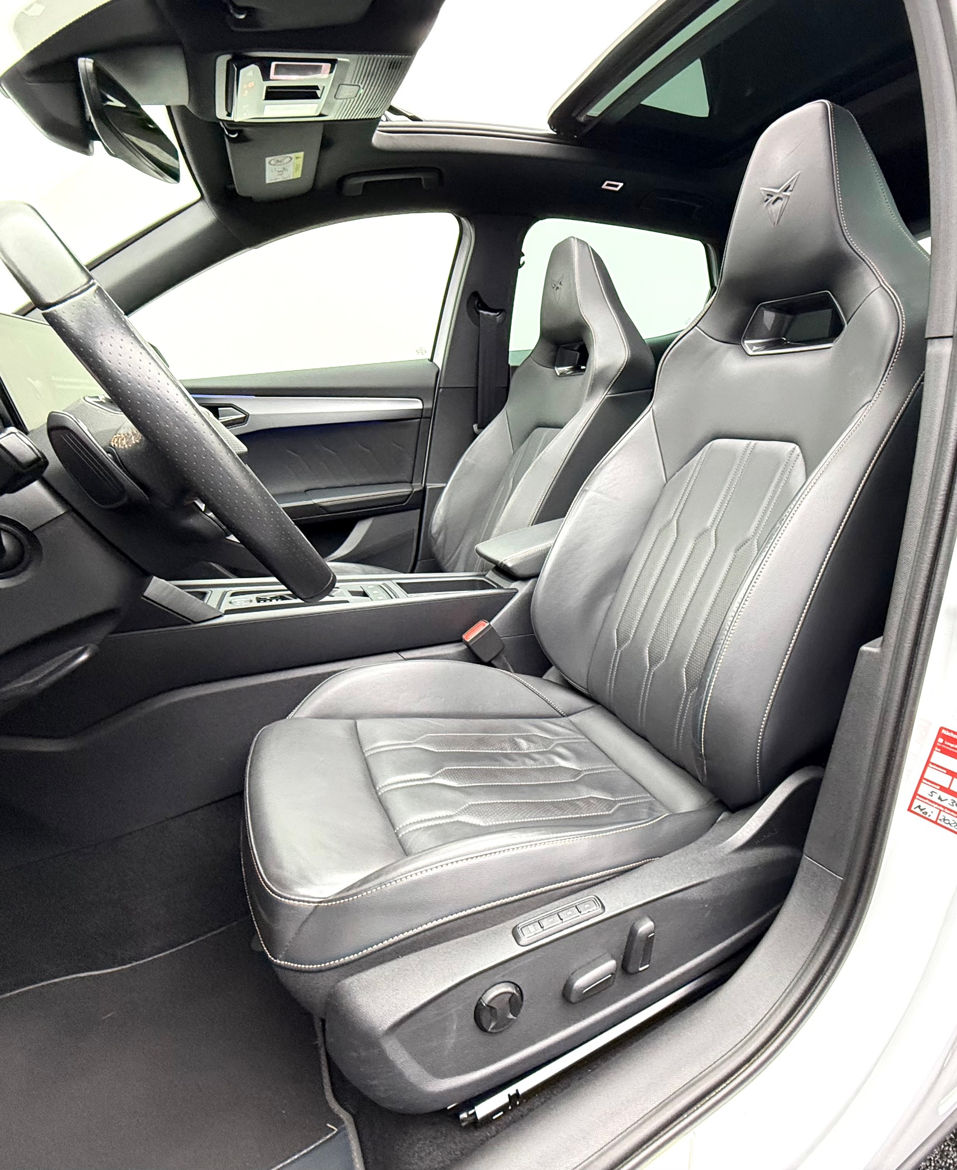 CUPRA 2.0 TSI Formentor VZ 4DRIVE DSG komplett Leder / Panorama-image-9