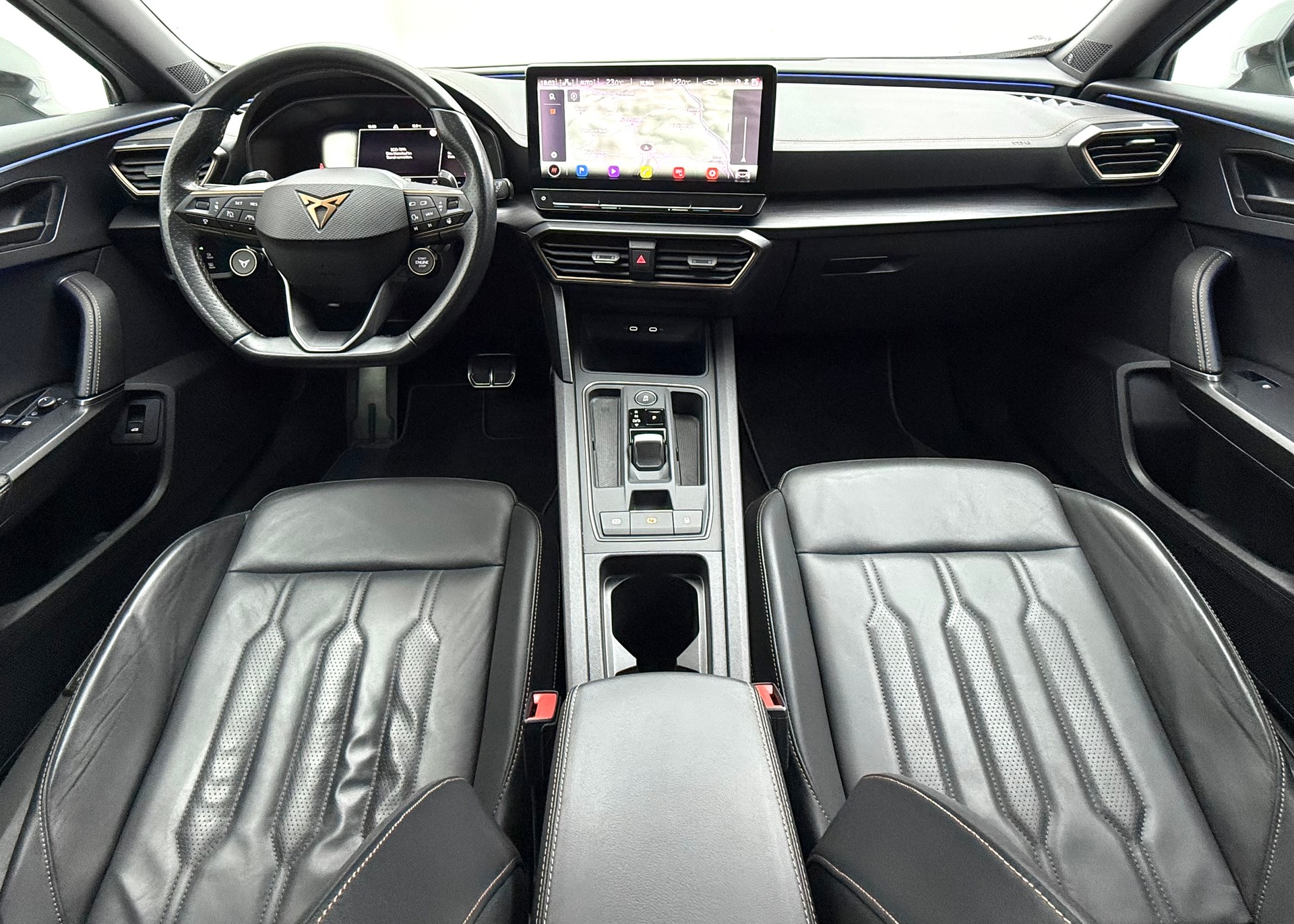 CUPRA 2.0 TSI Formentor VZ 4DRIVE DSG komplett Leder / Panorama-image-8