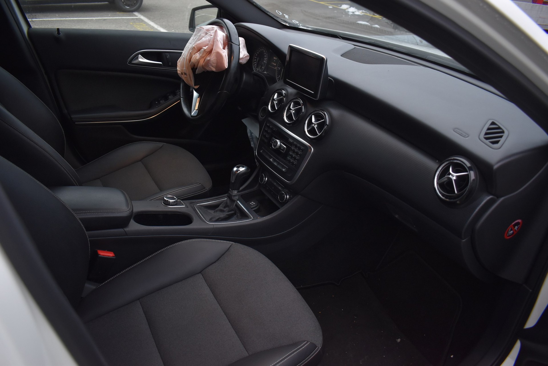 MERCEDES-BENZ A 180 CDI Style-image-8