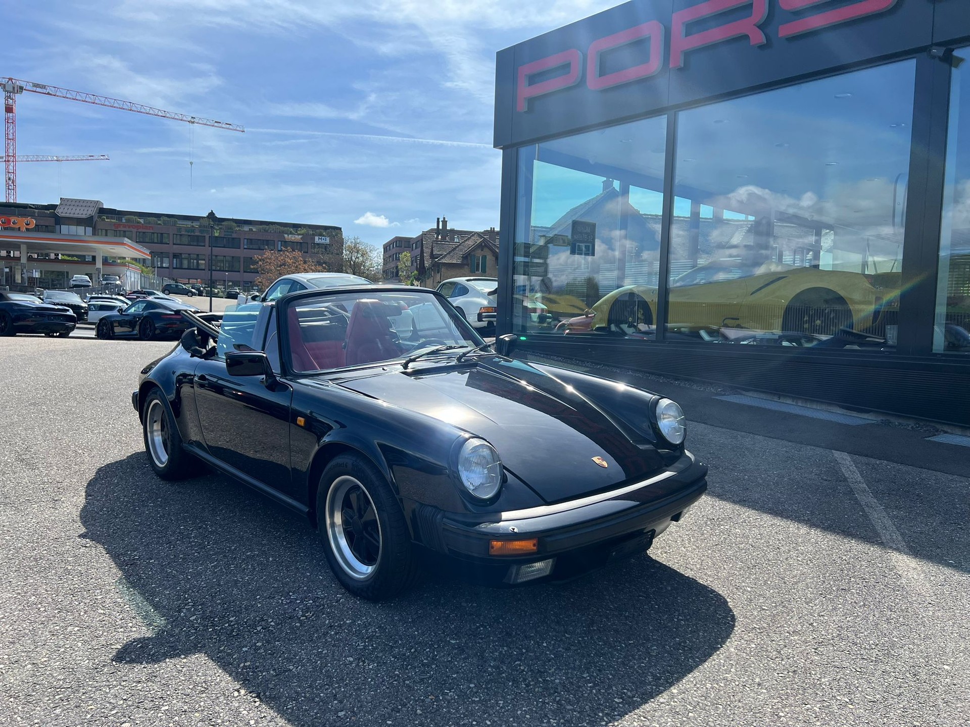 PORSCHE 911 Carrera Cabrio-image-1