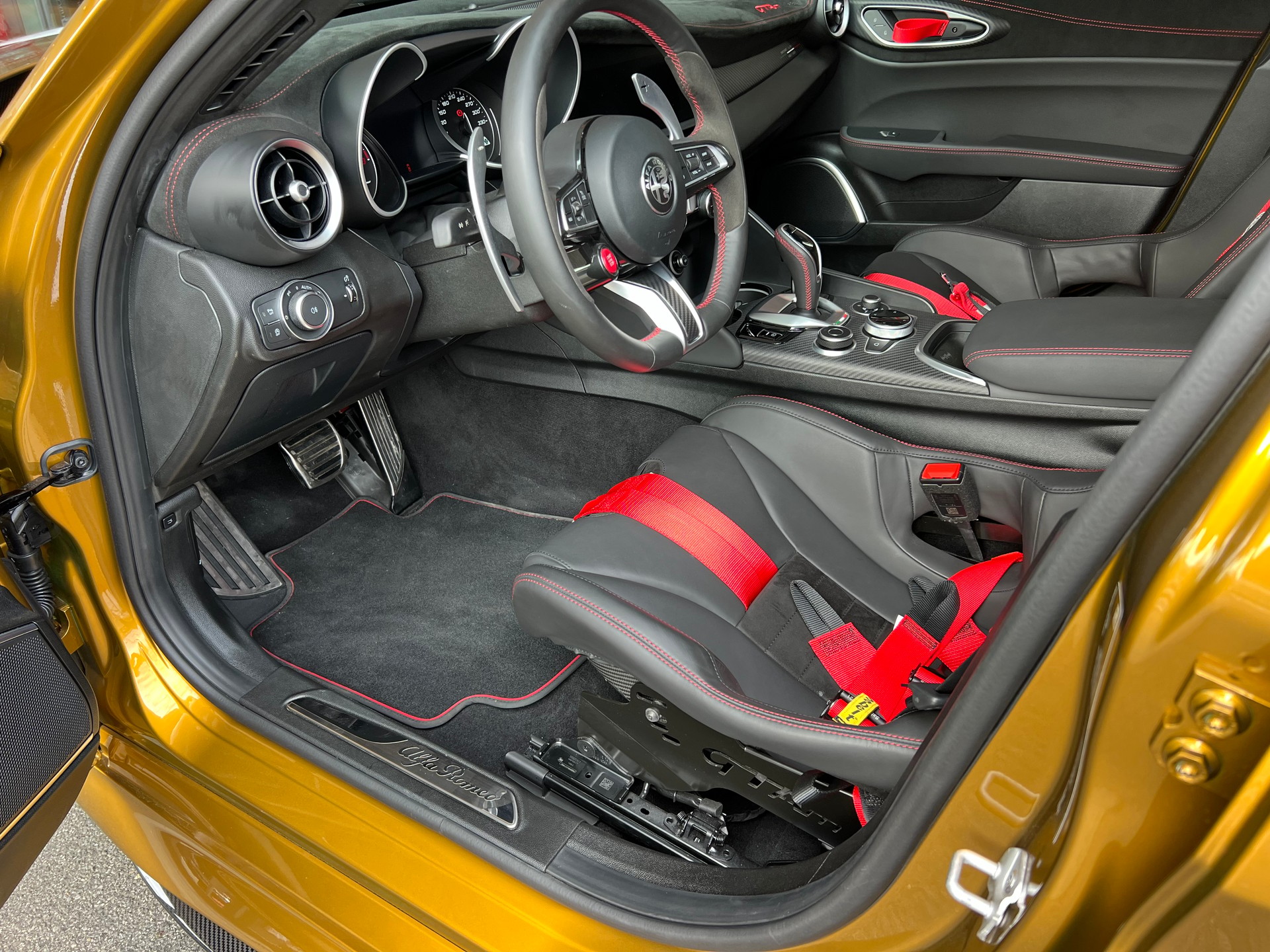 ALFA ROMEO Giulia 2.9 V6 GTA M Automatic-image-4