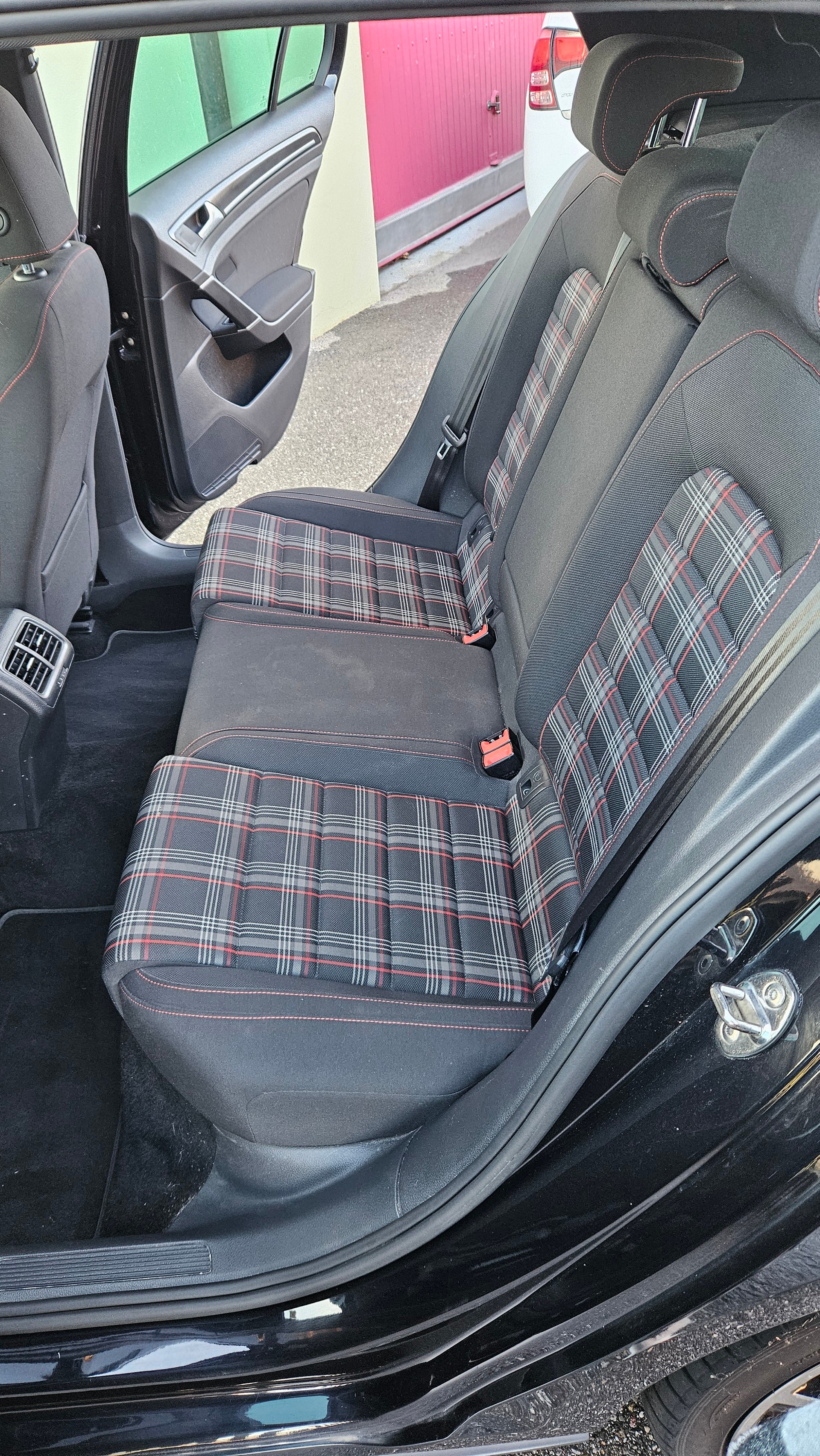 VW Golf 2.0 TSI GTI Performance DSG-image-7