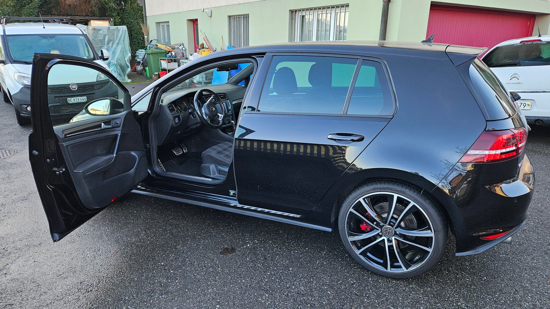 VW Golf 2.0 TSI GTI Performance DSG-image-4