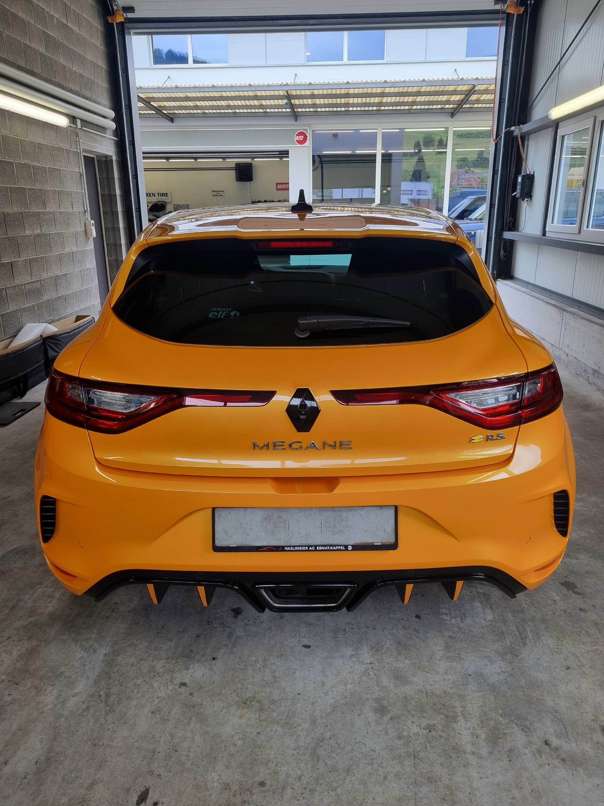 RENAULT Mégane Sport 1.8 T Trophy-image-3