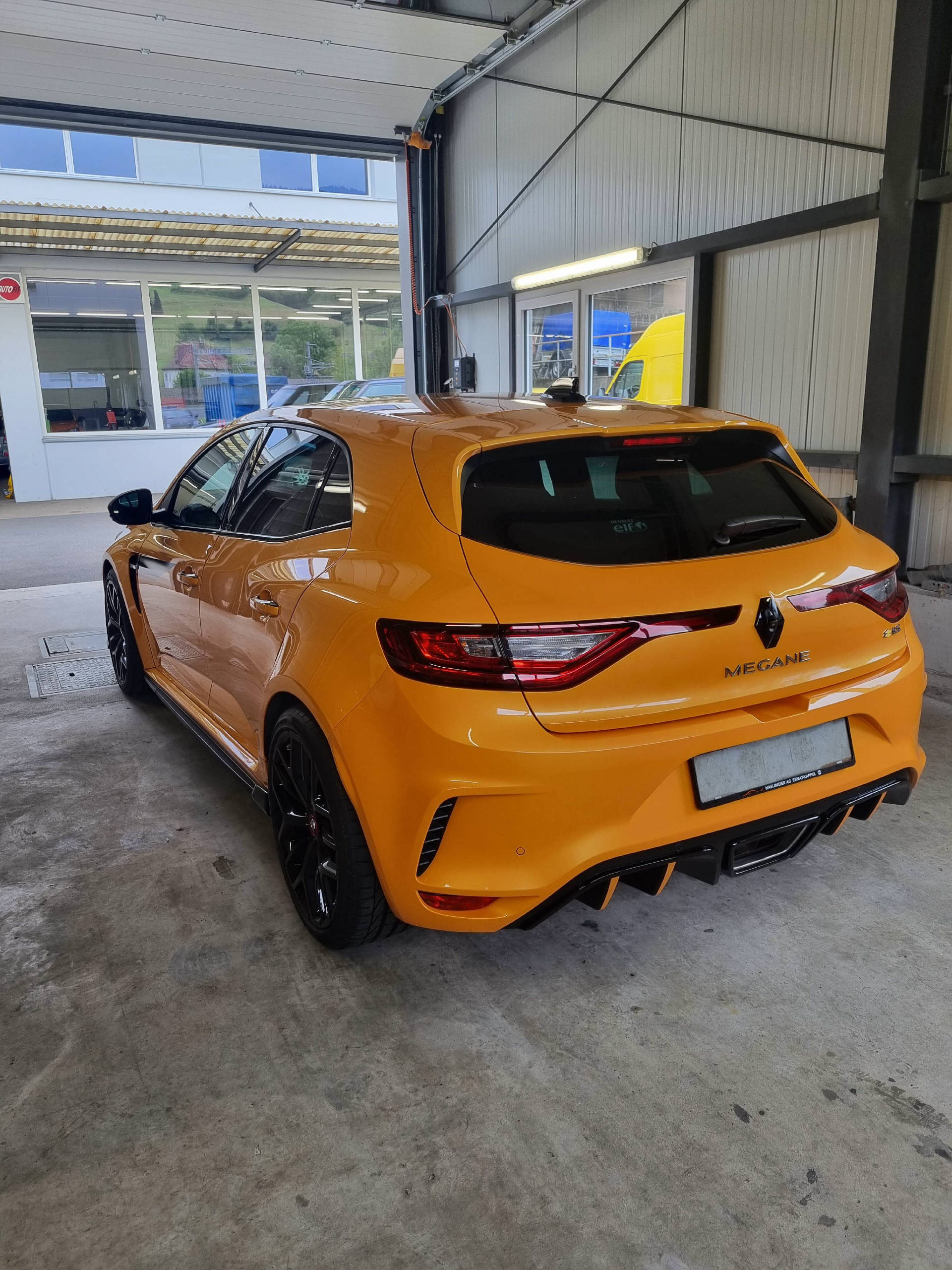 RENAULT Mégane Sport 1.8 T Trophy-image-2