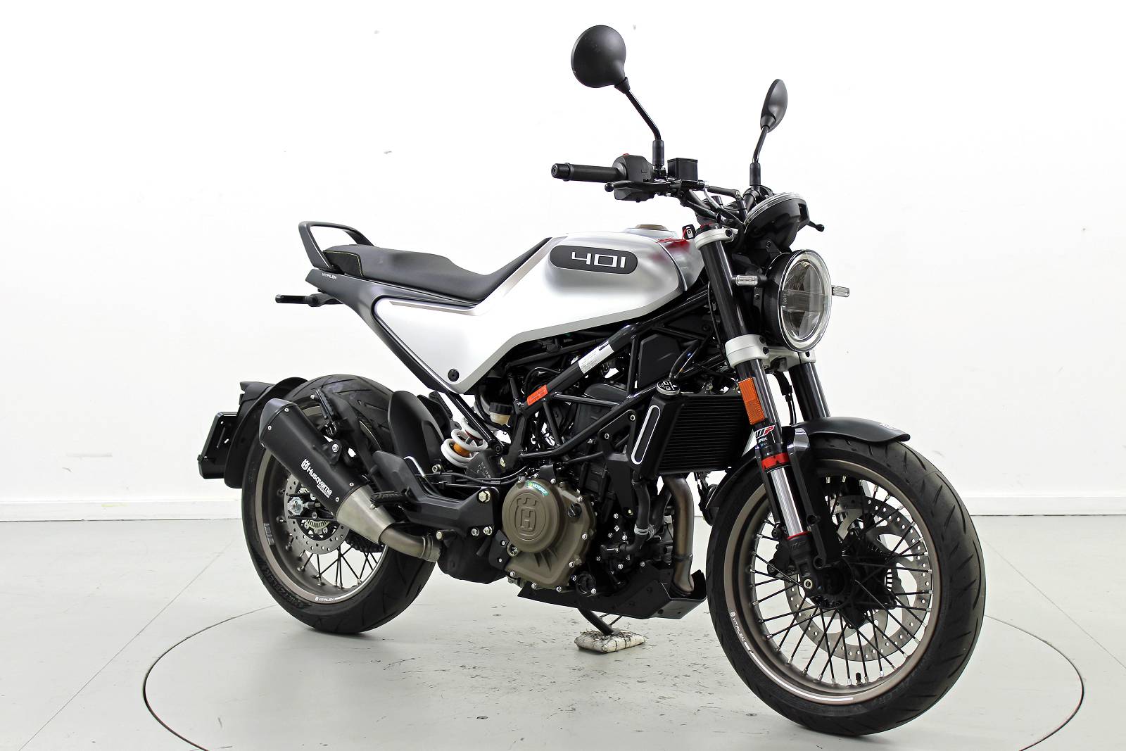 HUSQVARNA Vitpilen 401 ABS-showroom-element-1