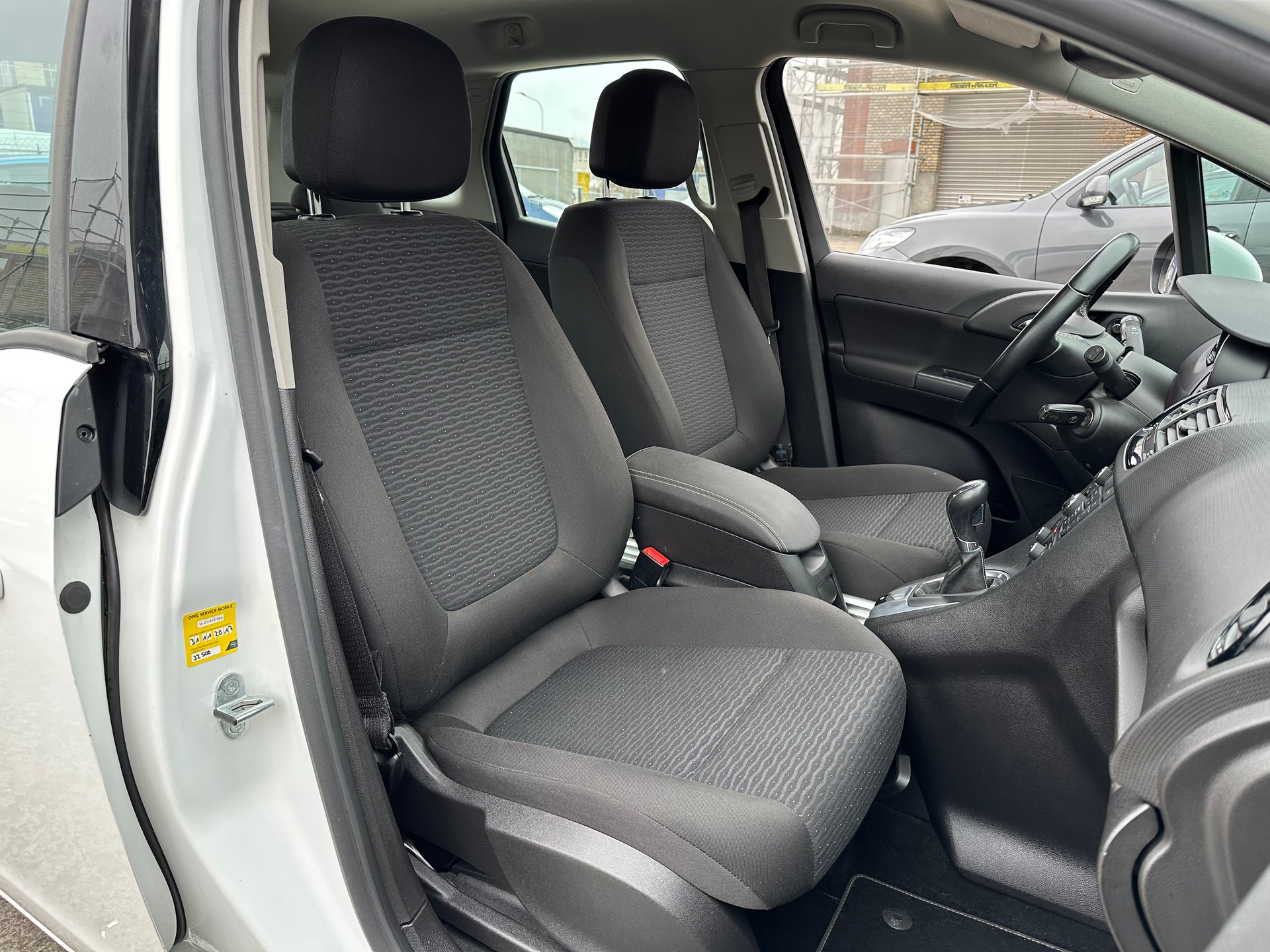 OPEL Meriva 1.4 Turbo Drive Automatic-image-13