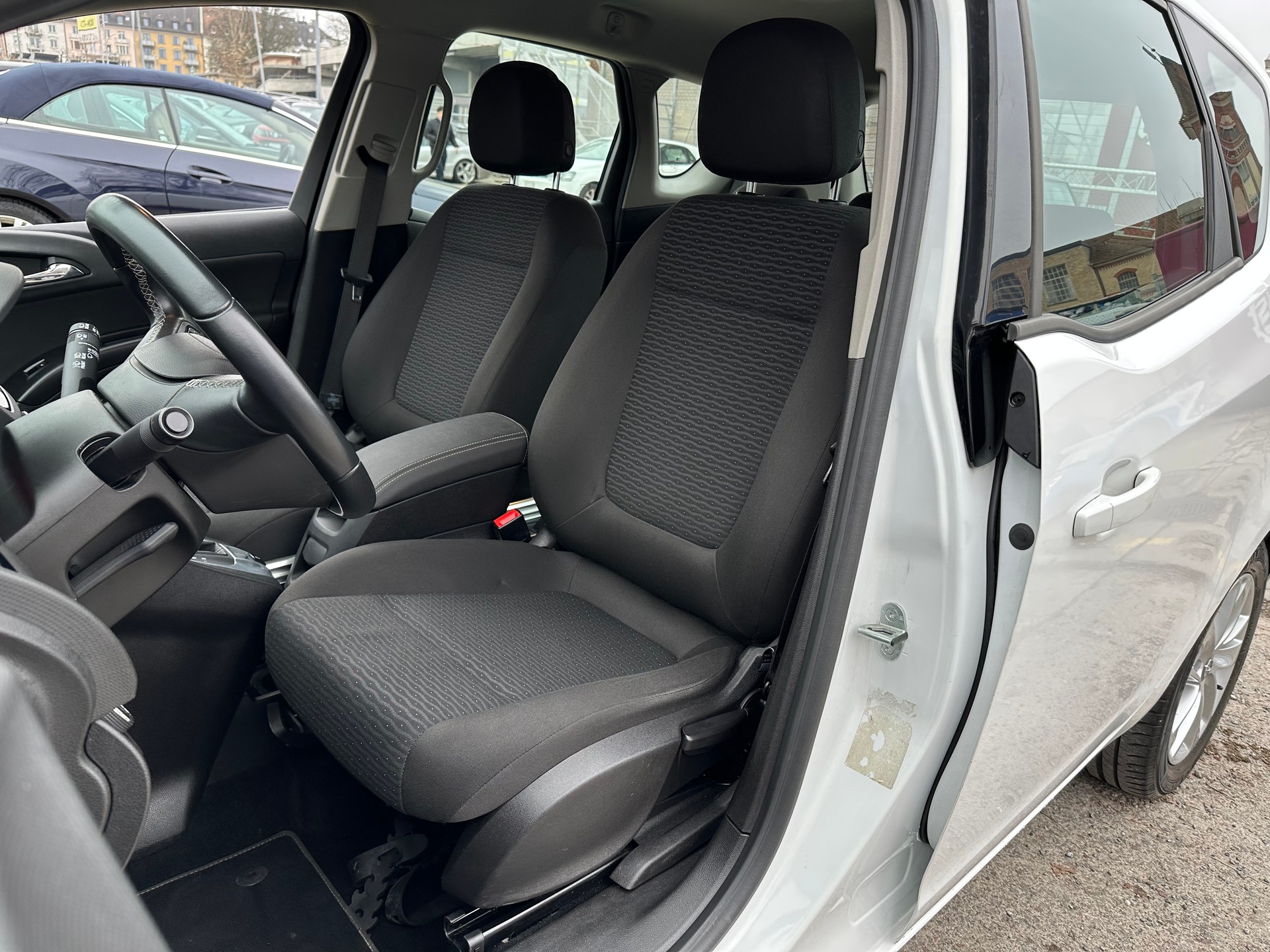 OPEL Meriva 1.4 Turbo Drive Automatic-image-12