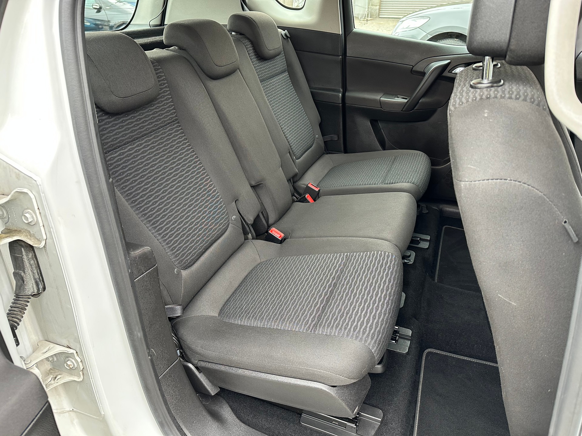 OPEL Meriva 1.4 Turbo Drive Automatic-image-16
