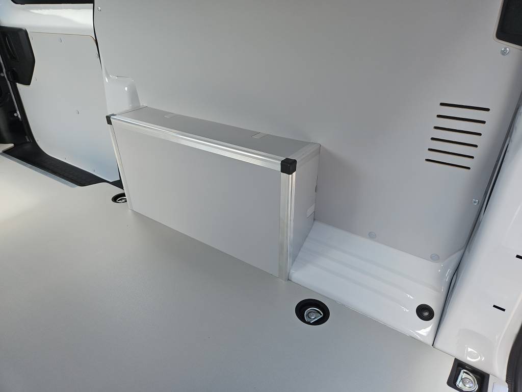 PEUGEOT Expert 75 KWh Long-image-12
