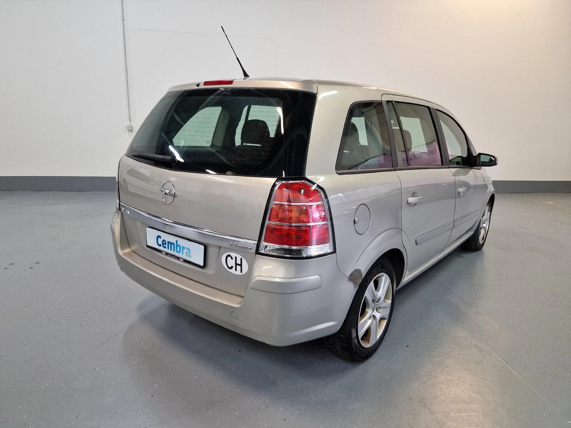OPEL ZAFIRA B22-image-7