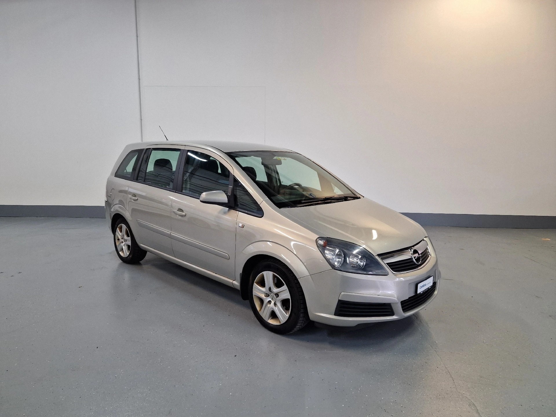 OPEL ZAFIRA B22-image-1