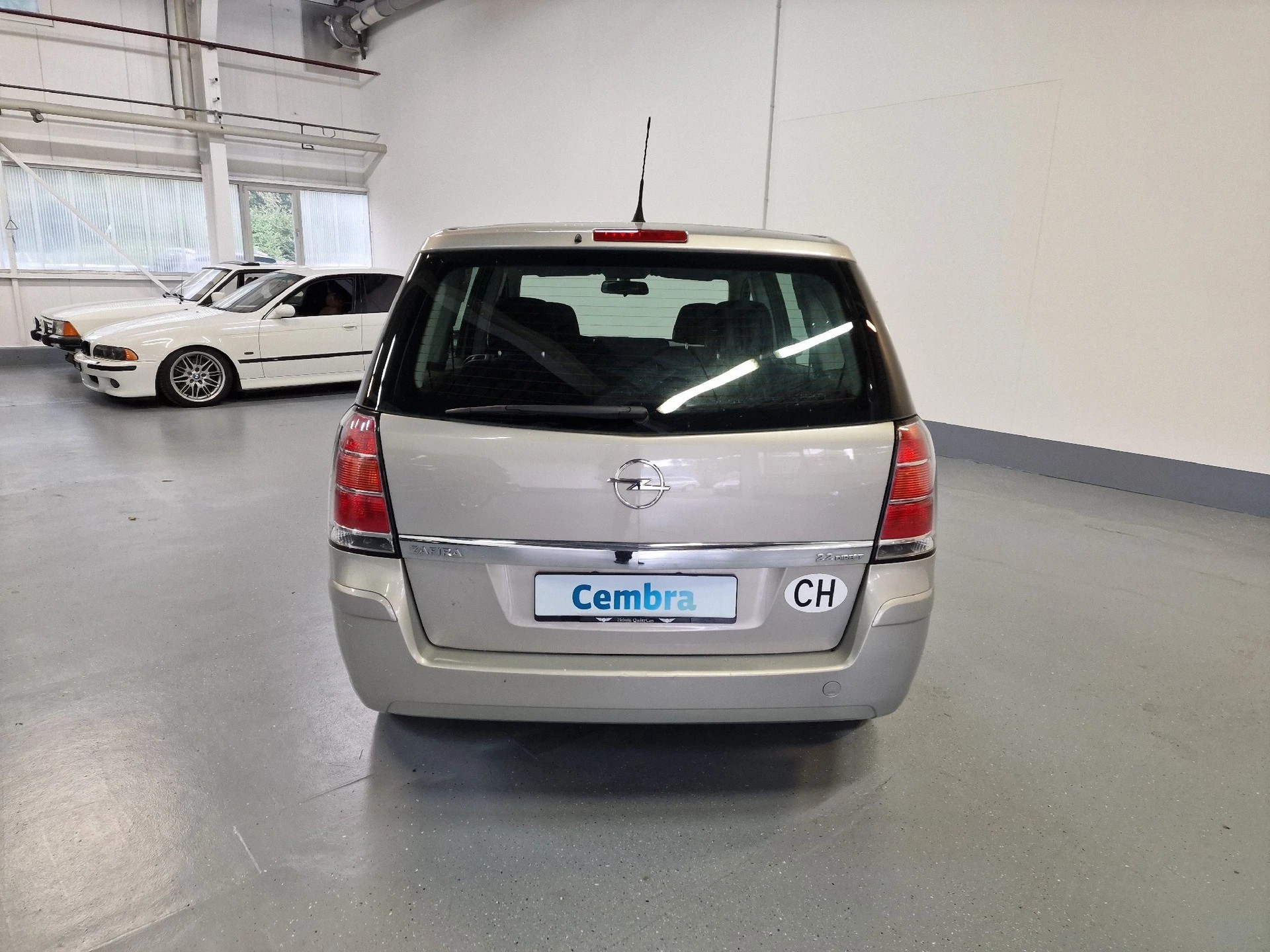OPEL ZAFIRA B22-image-11