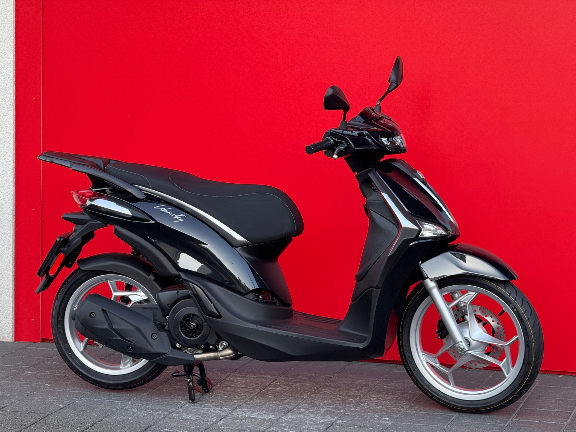 PIAGGIO Liberty 125 E5+-image-9