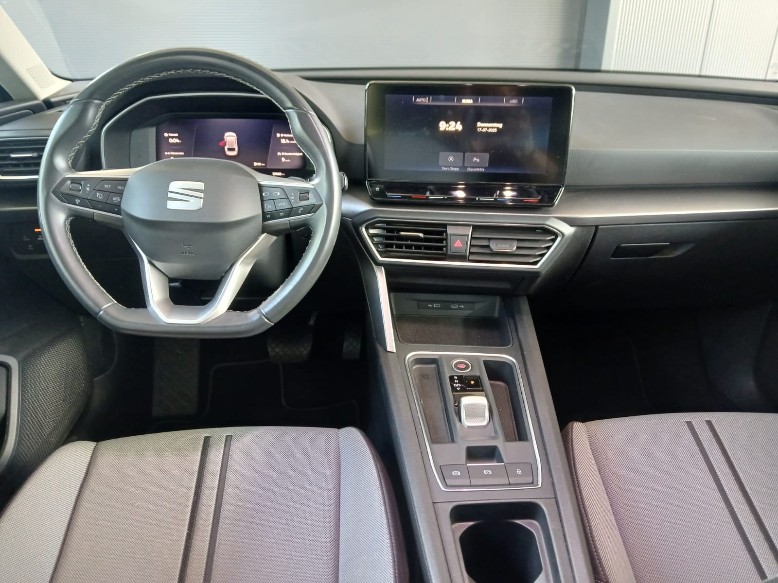 SEAT Leon ST 2.0 TDI Style 4Drive DSG-image-7