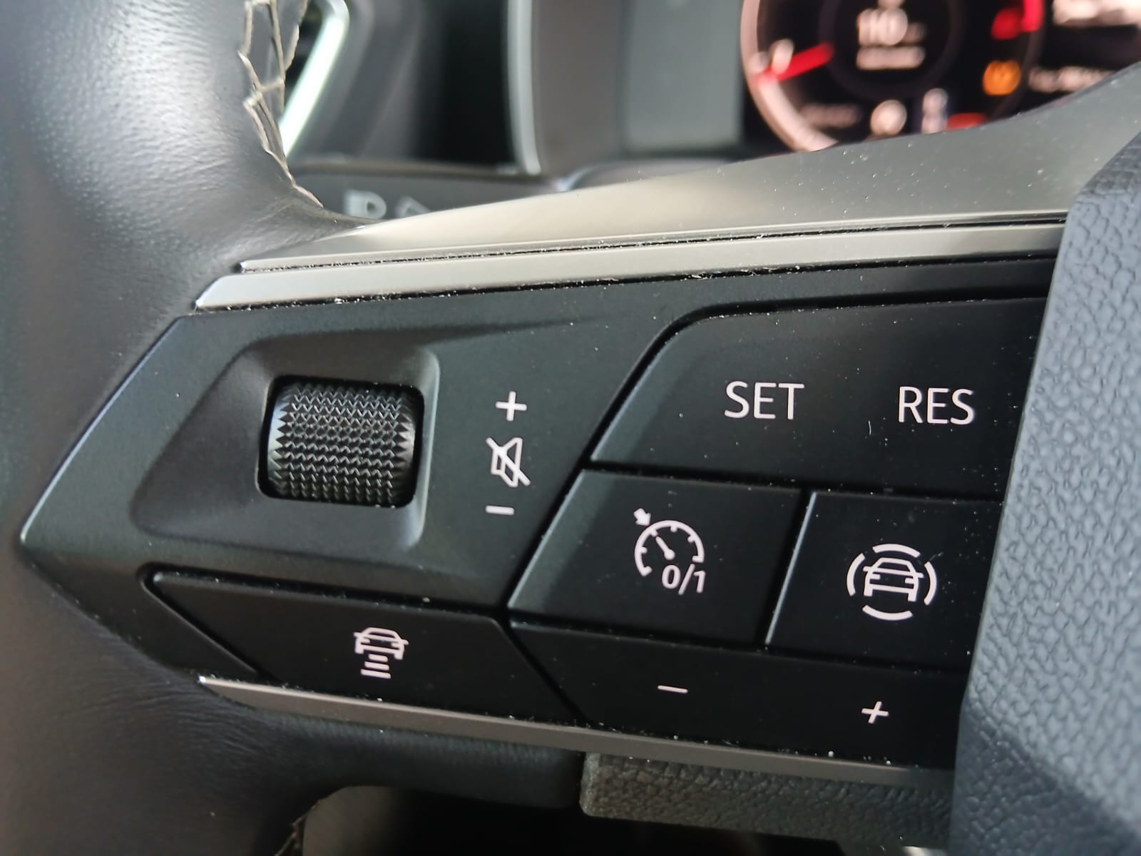 SEAT Leon ST 2.0 TDI Style 4Drive DSG-image-8