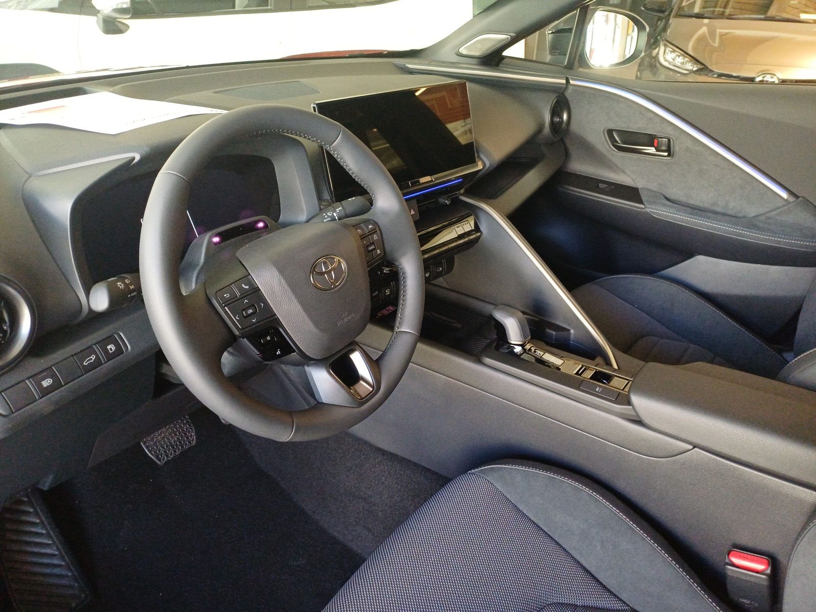 TOYOTA C-HR 2.0 HEV Style 4x4-image-5