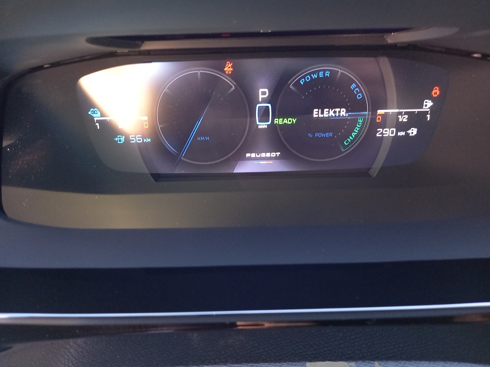 PEUGEOT 308 SW 1.6 PHEV 180 GT-image-10