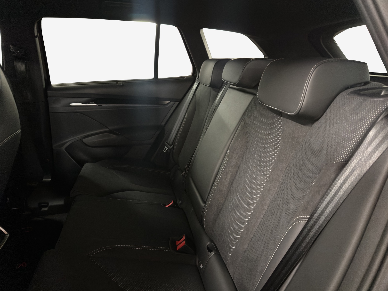 SKODA Enyaq 85 Sportline-image-11