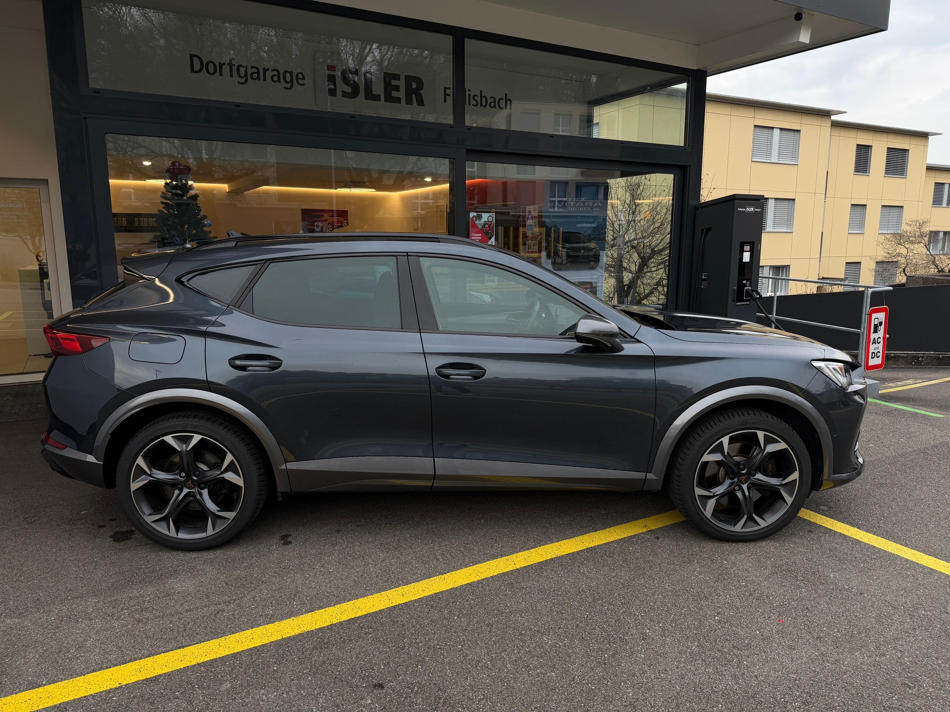 CUPRA Formentor 2.0 TSI VZ 4Drive DSG-image-1