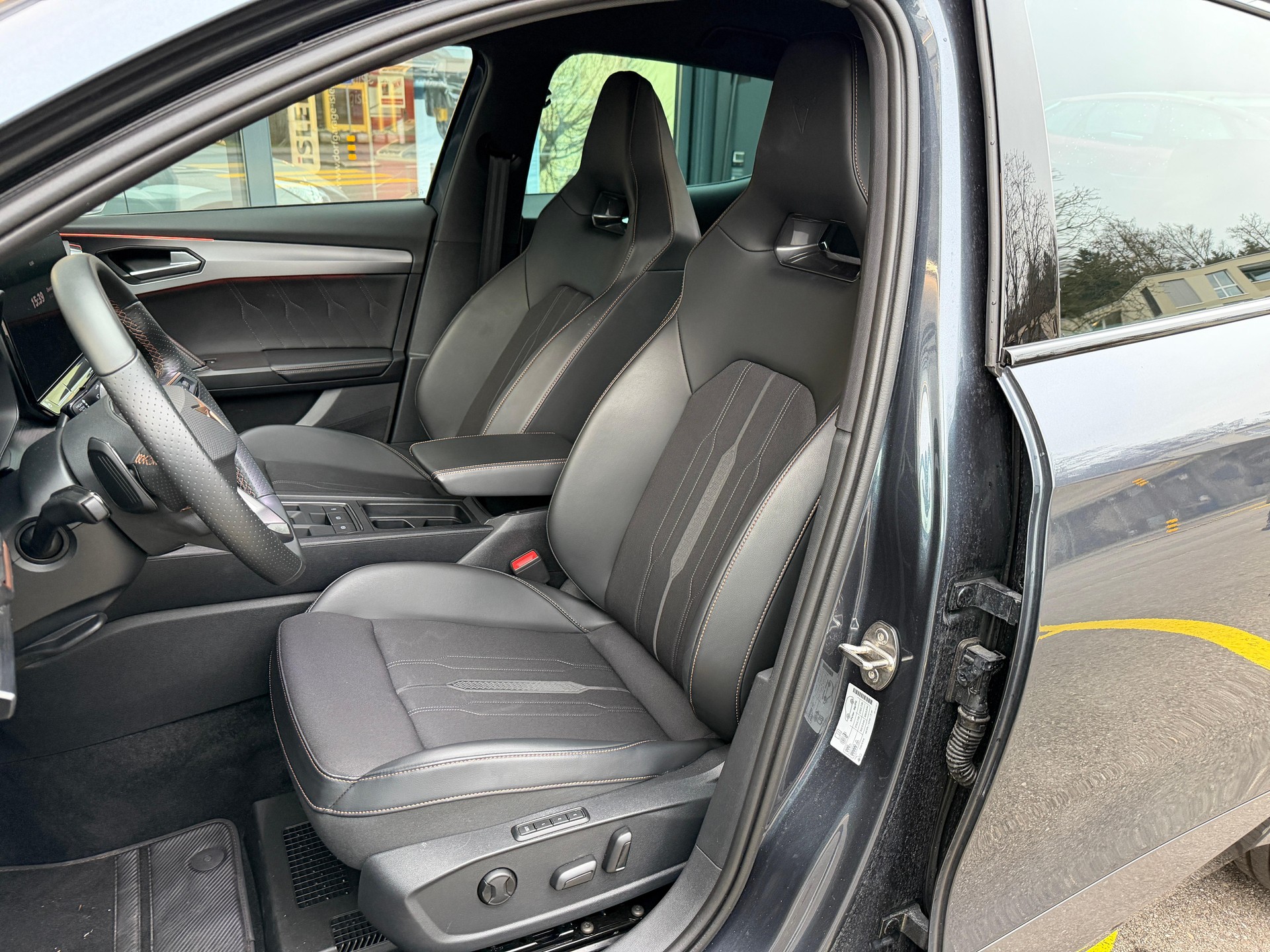 CUPRA Formentor 2.0 TSI VZ 4Drive DSG-image-8