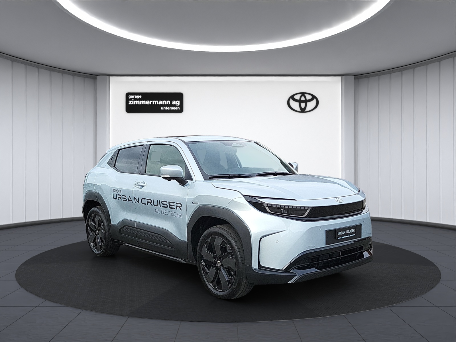 TOYOTA Urban Cruiser Premium AWD-image-2