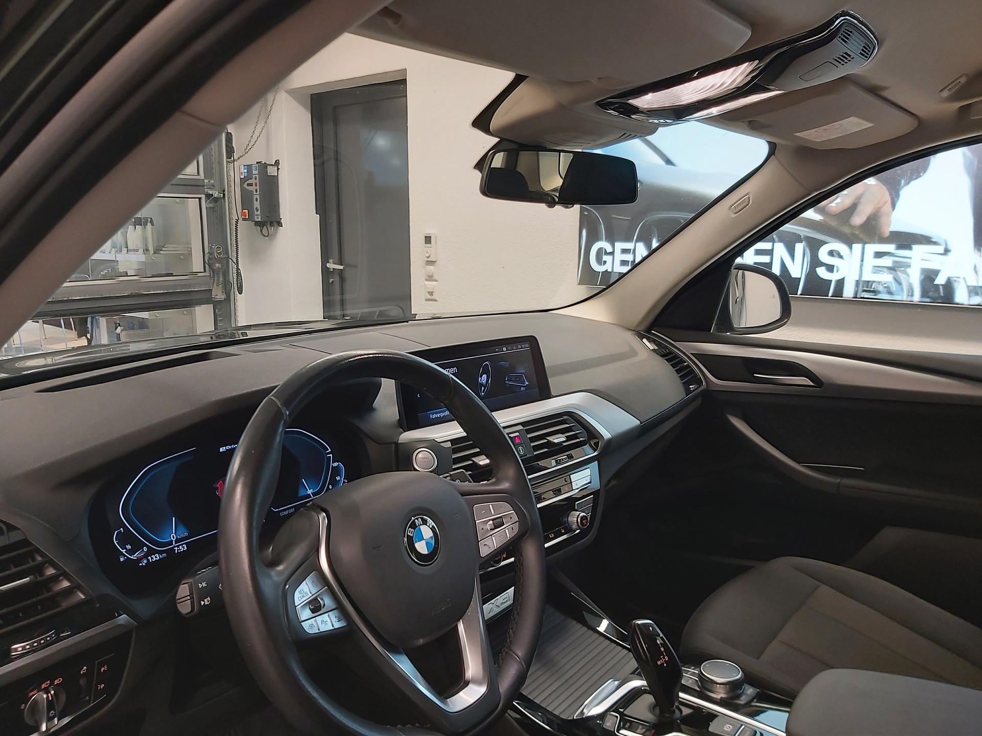 BMW X3 30e xDrive-image-10