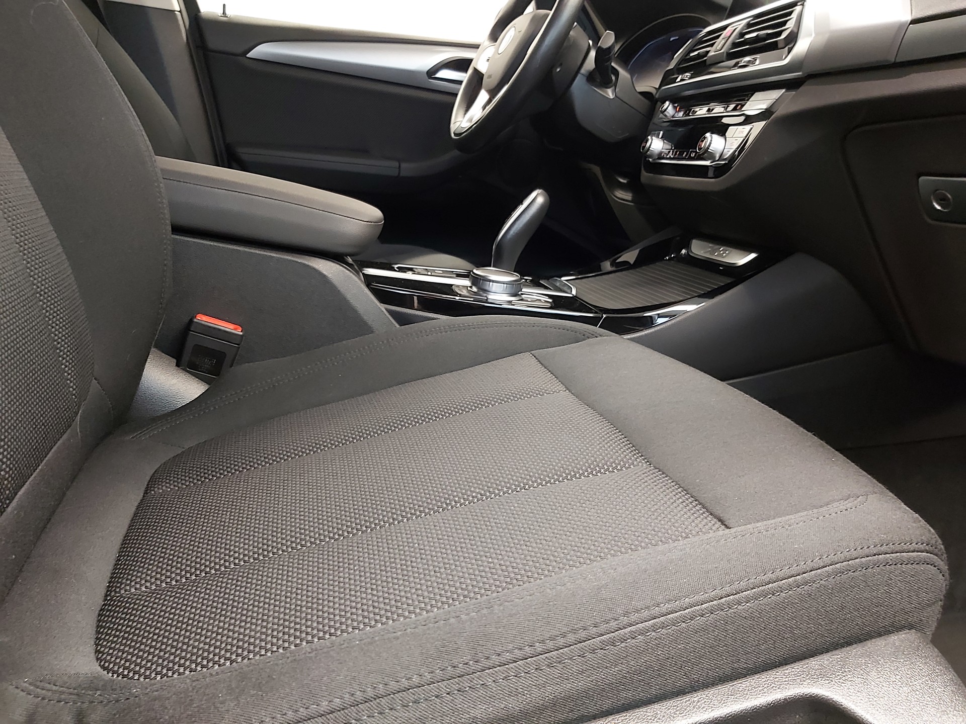 BMW X3 30e xDrive-image-11