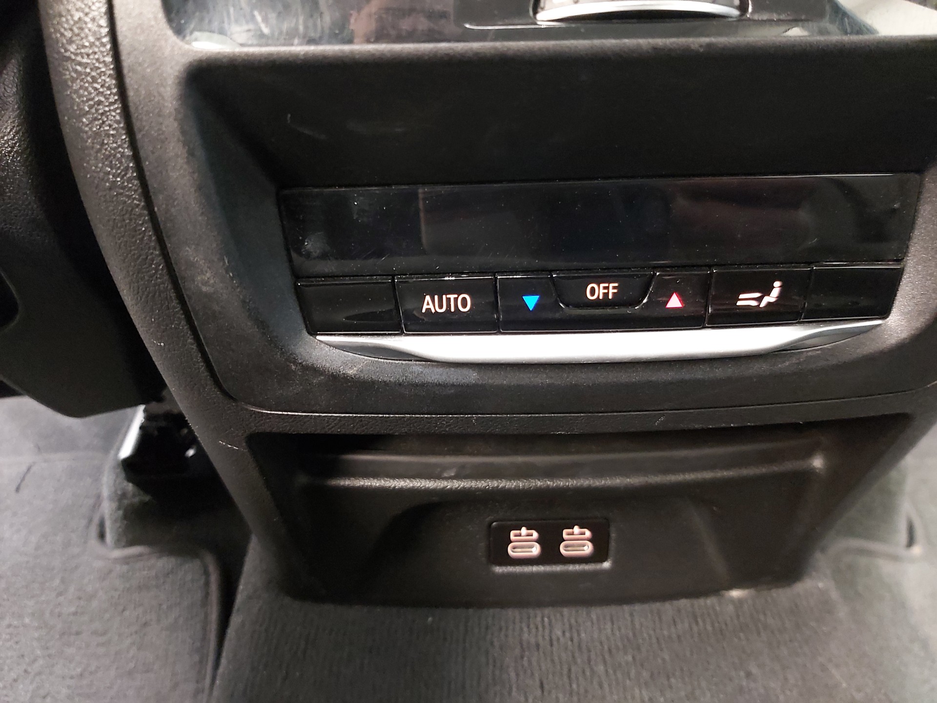 BMW X3 30e xDrive-image-18
