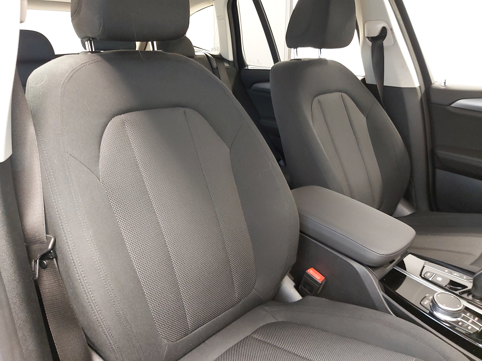 BMW X3 30e xDrive-image-12