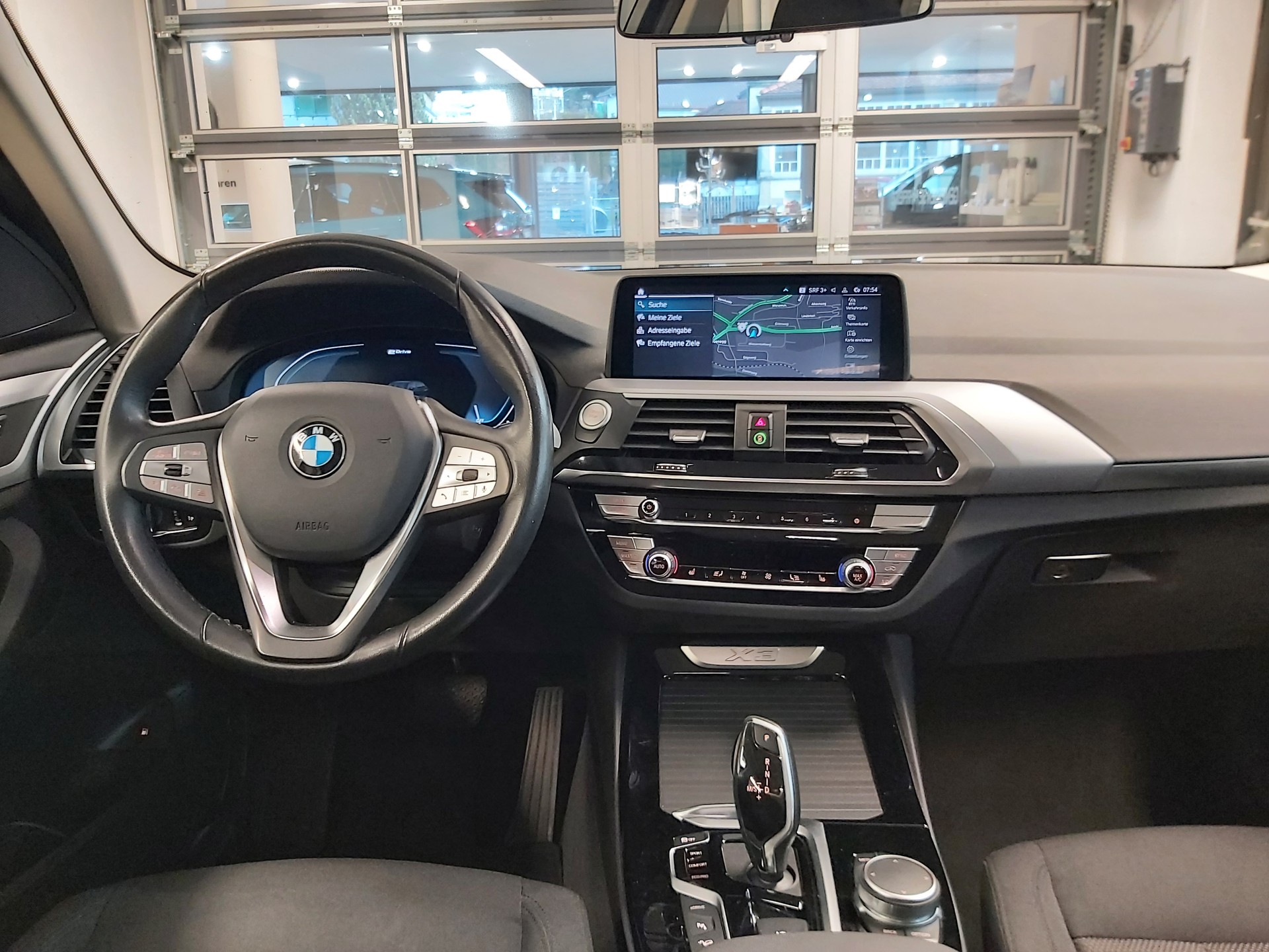 BMW X3 30e xDrive-image-13