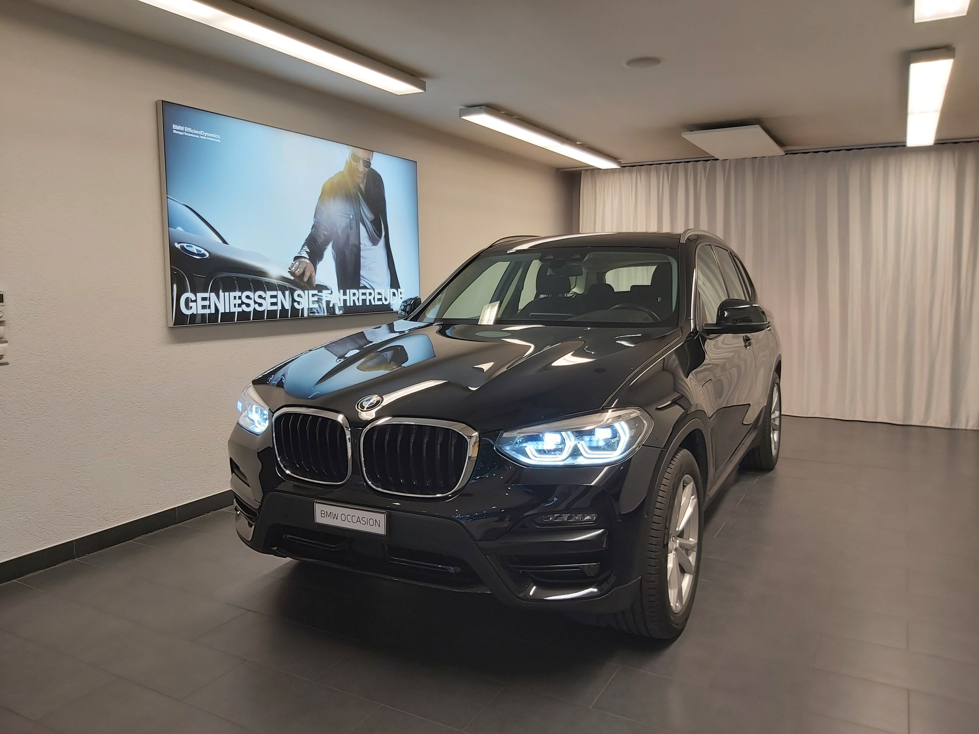 BMW X3 30e xDrive-image-0