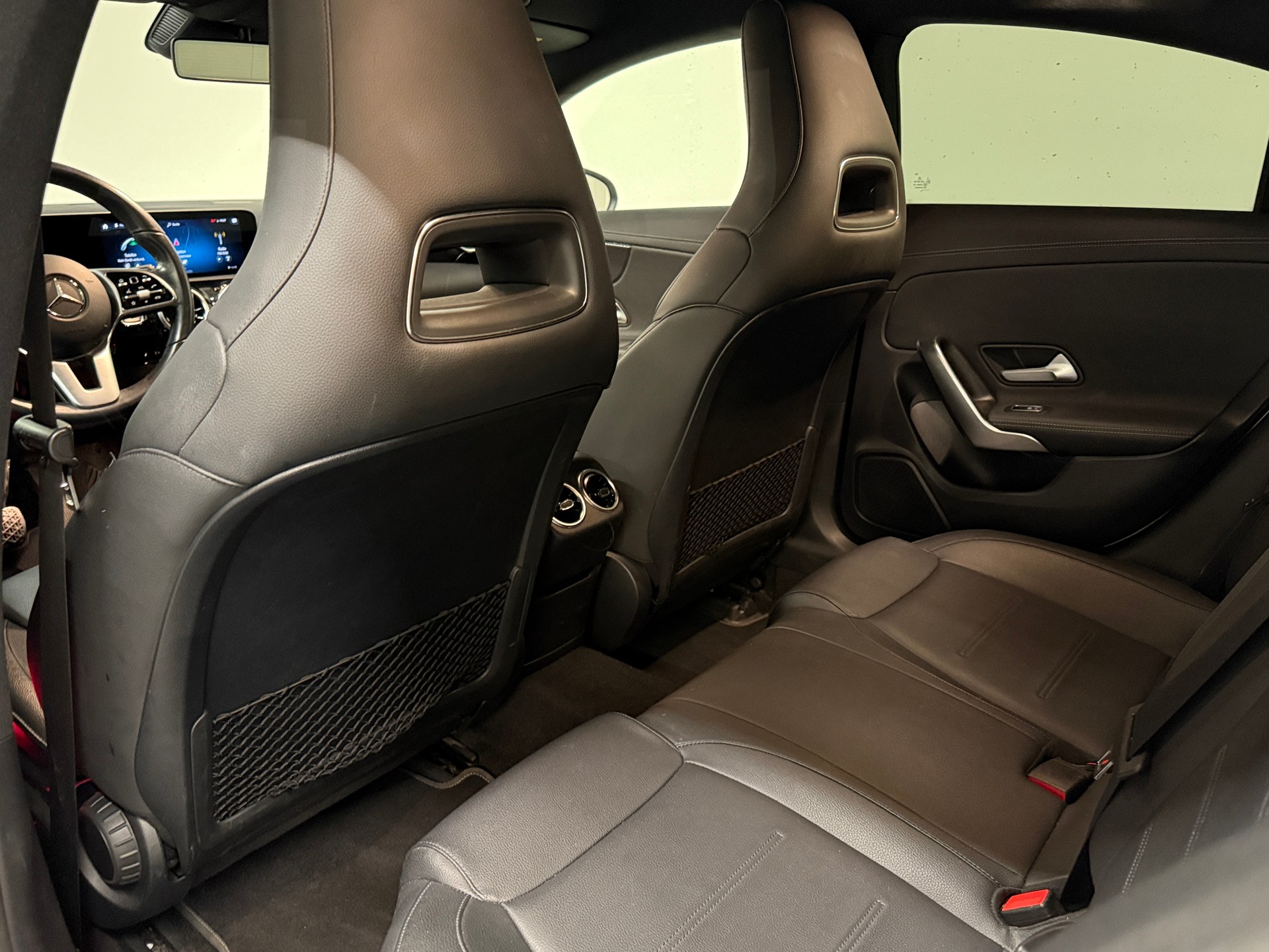 MERCEDES-BENZ CLA 180 PROGRESSIVE AUTOMAT | CH-FZG | GRATIS SERVICE | FRISCH AB MFK | SPORT PAKET BLACK | RÜCKFAHRKAMERA-image-14