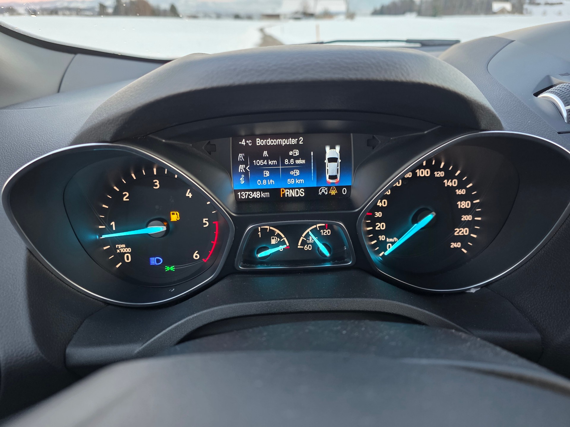 FORD Kuga 2.0 TDCi ST Line High 4WD PowerShift-image-3