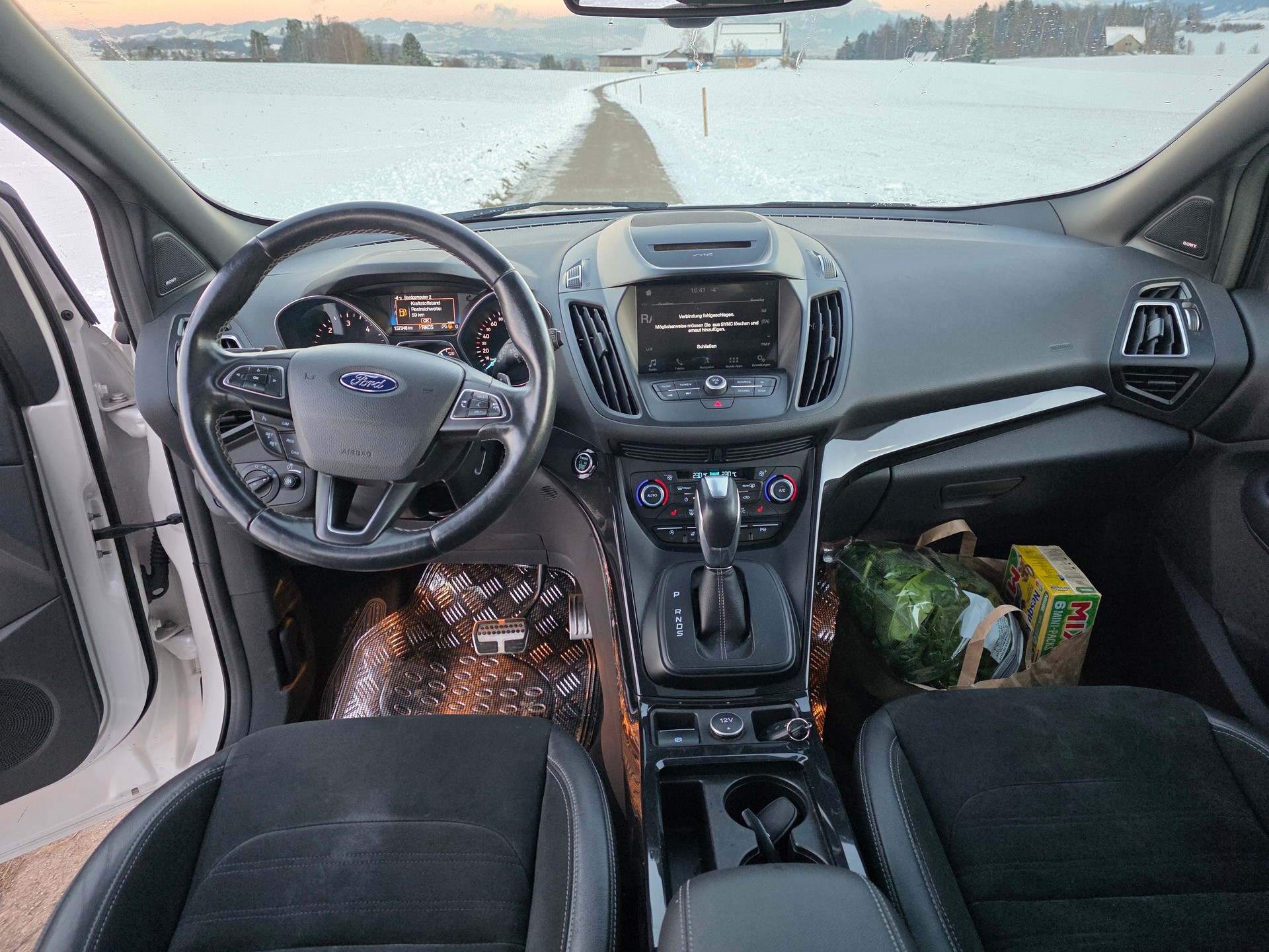 FORD Kuga 2.0 TDCi ST Line High 4WD PowerShift-image-4
