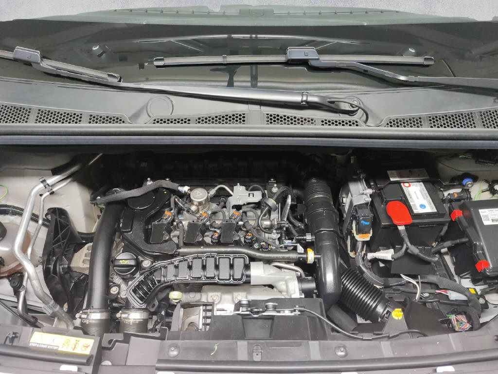 CITROEN Berlingo 1000 Long 1.2 PureTech 130 Worker S/S-image-8