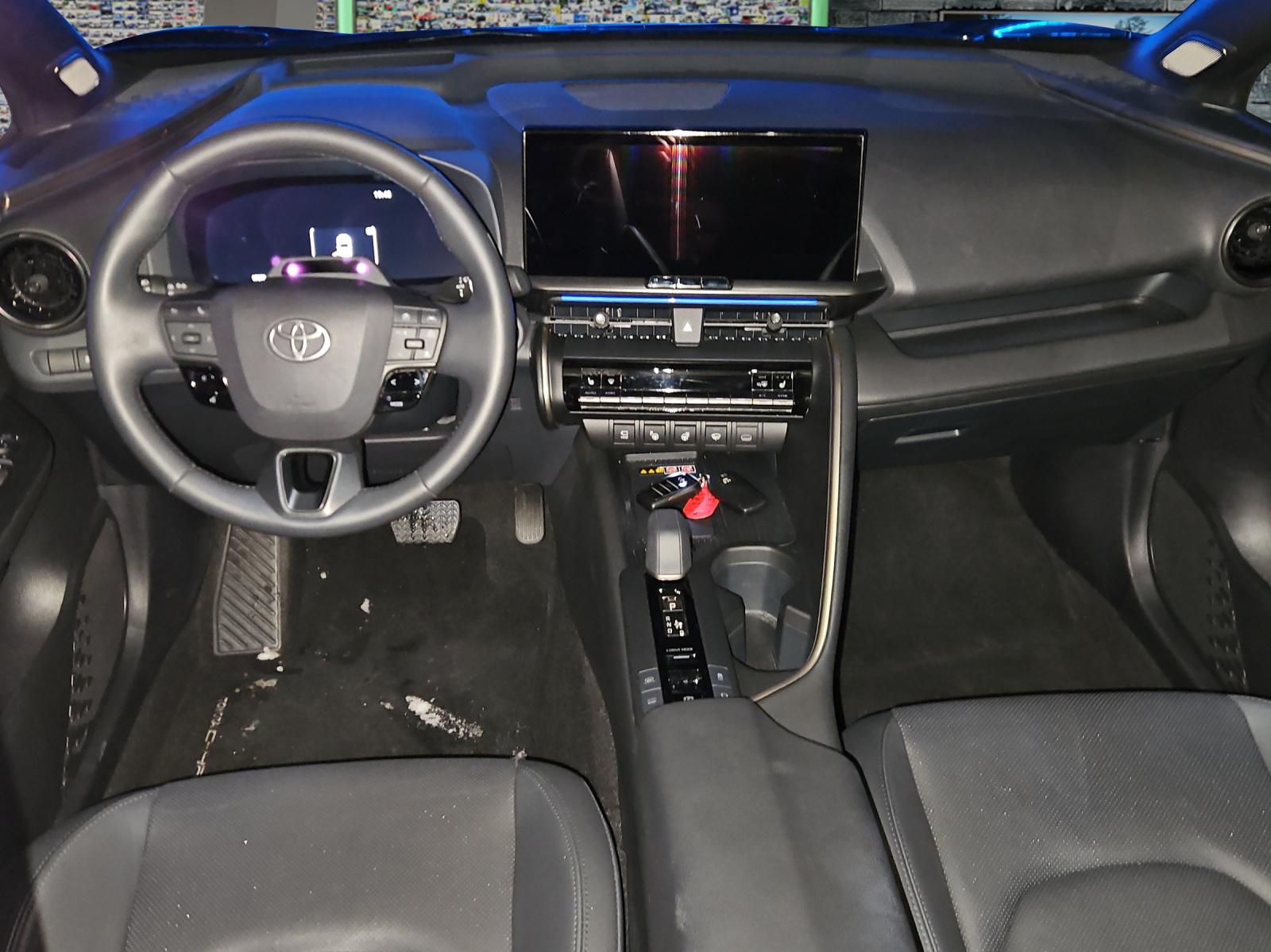 TOYOTA C-HR 2.0 PHEV Style-image-7