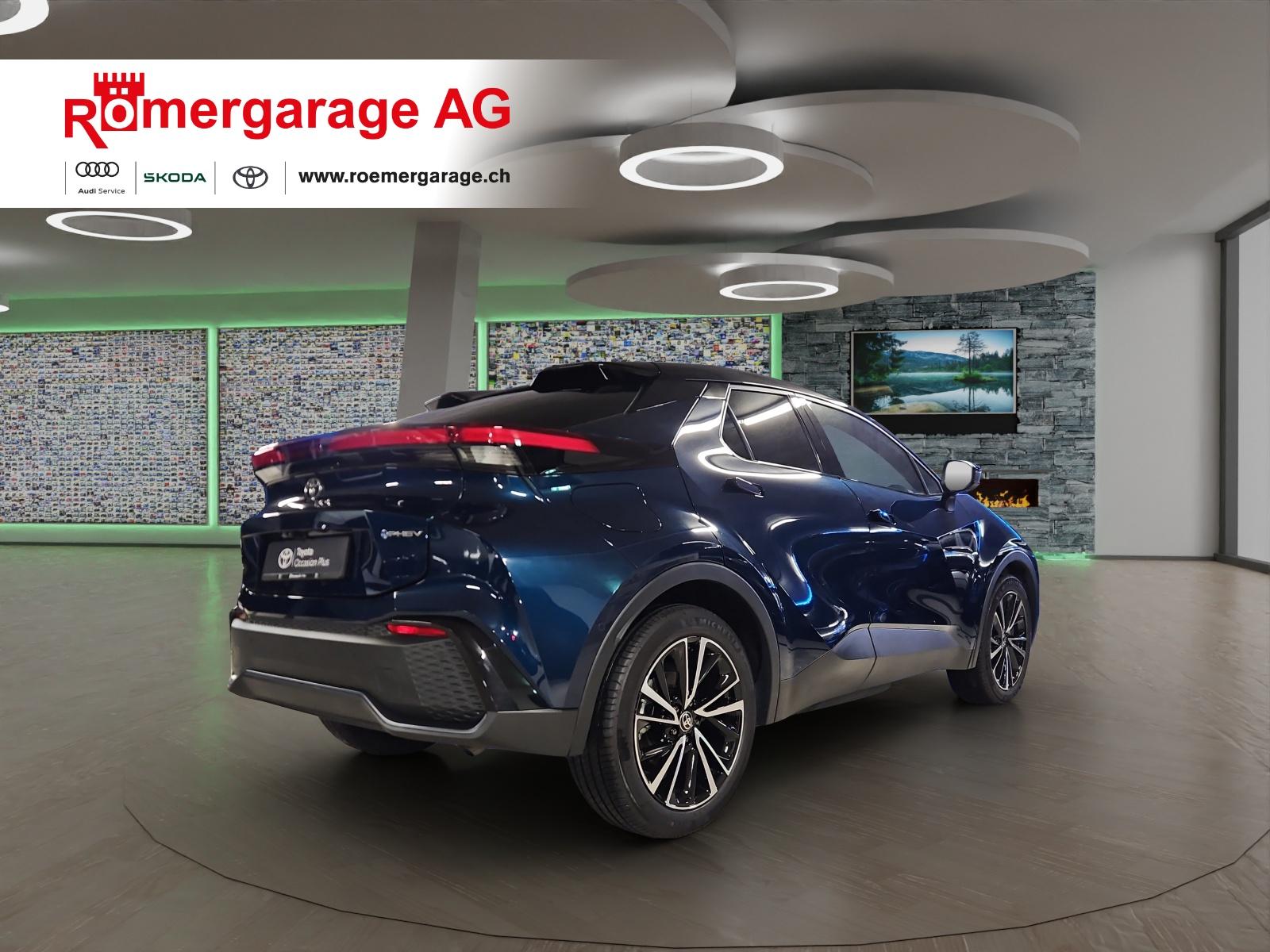 TOYOTA C-HR 2.0 PHEV Style-image-3