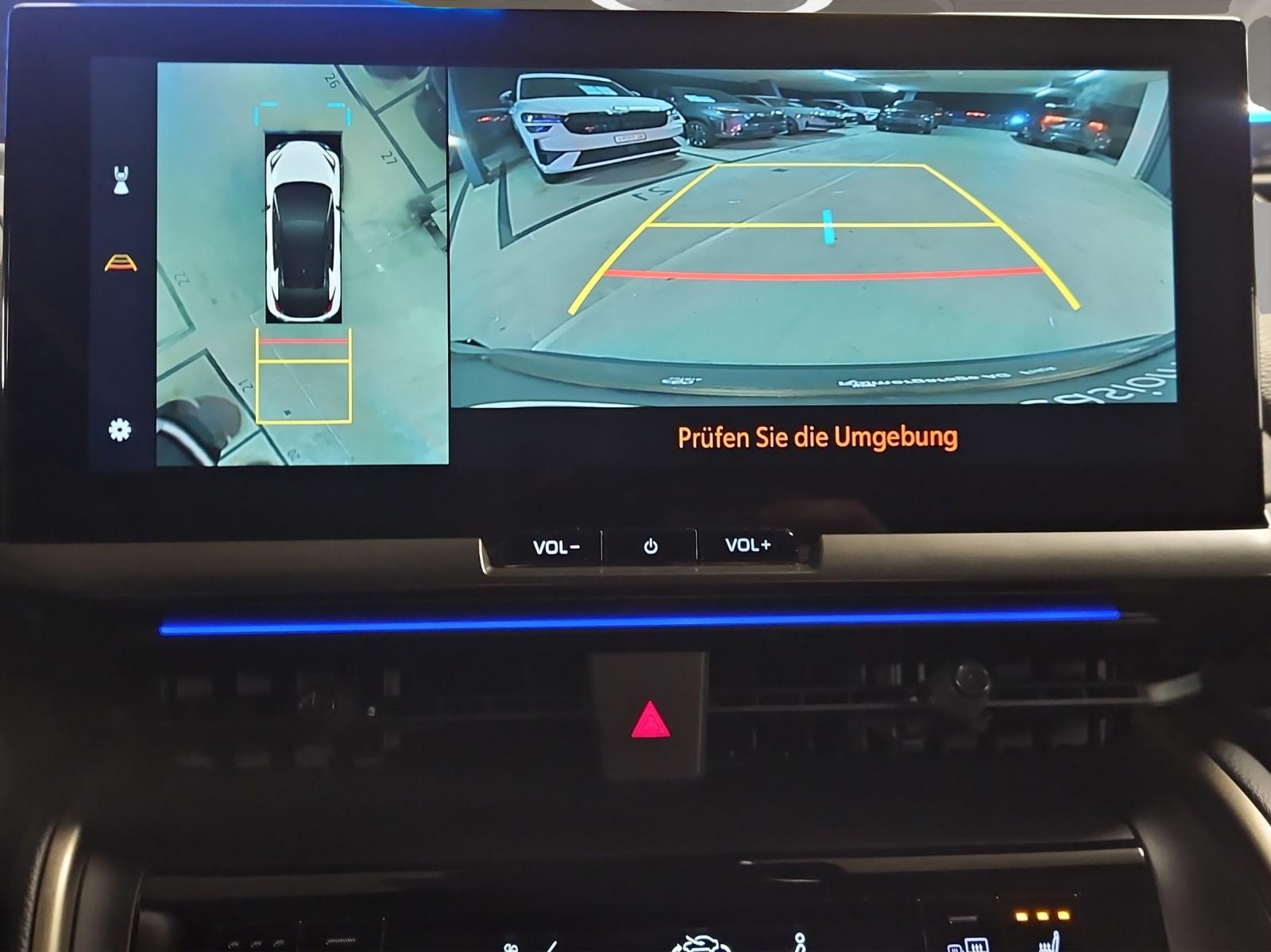 TOYOTA C-HR 2.0 PHEV Style-image-14