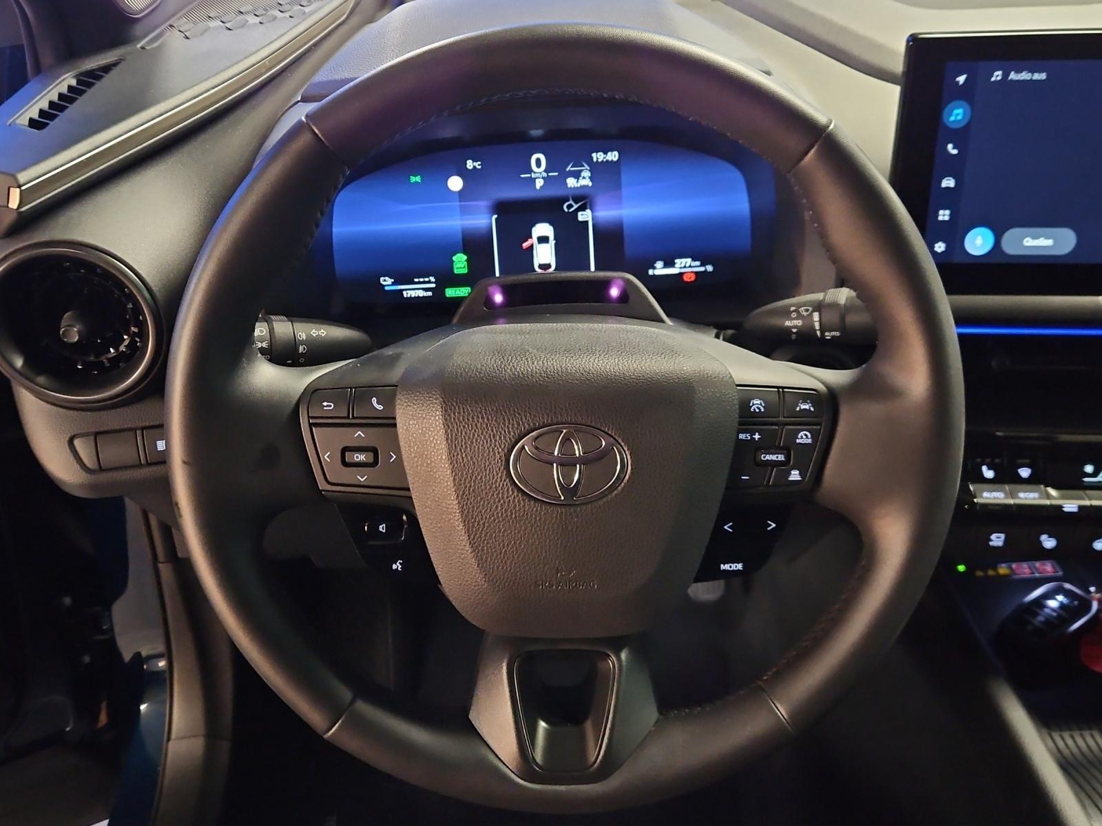 TOYOTA C-HR 2.0 PHEV Style-image-10