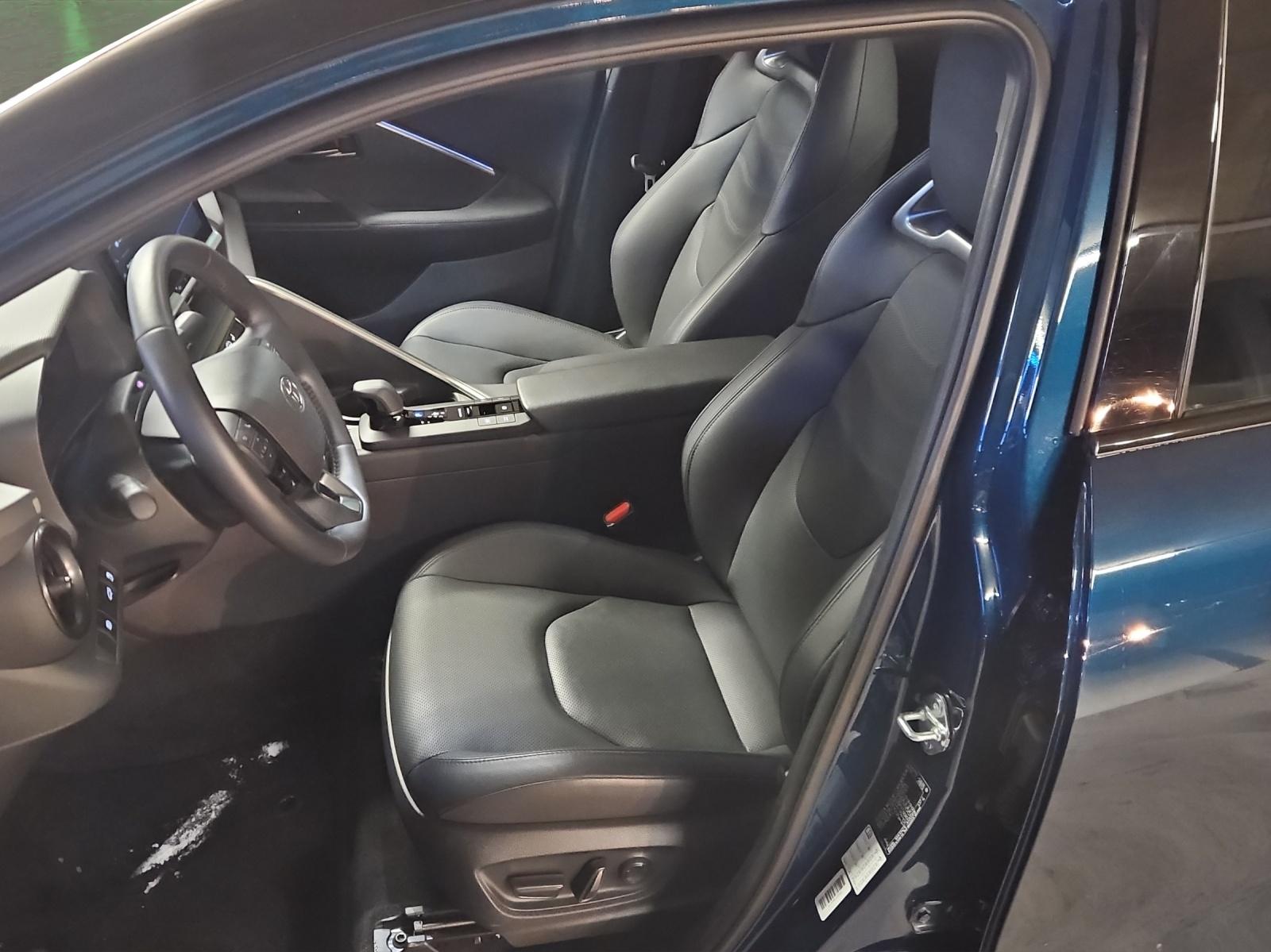 TOYOTA C-HR 2.0 PHEV Style-image-8