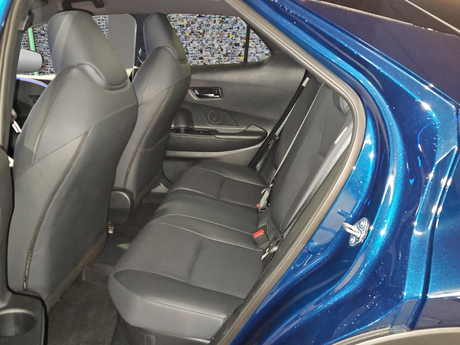 TOYOTA C-HR 2.0 PHEV Style-image-9