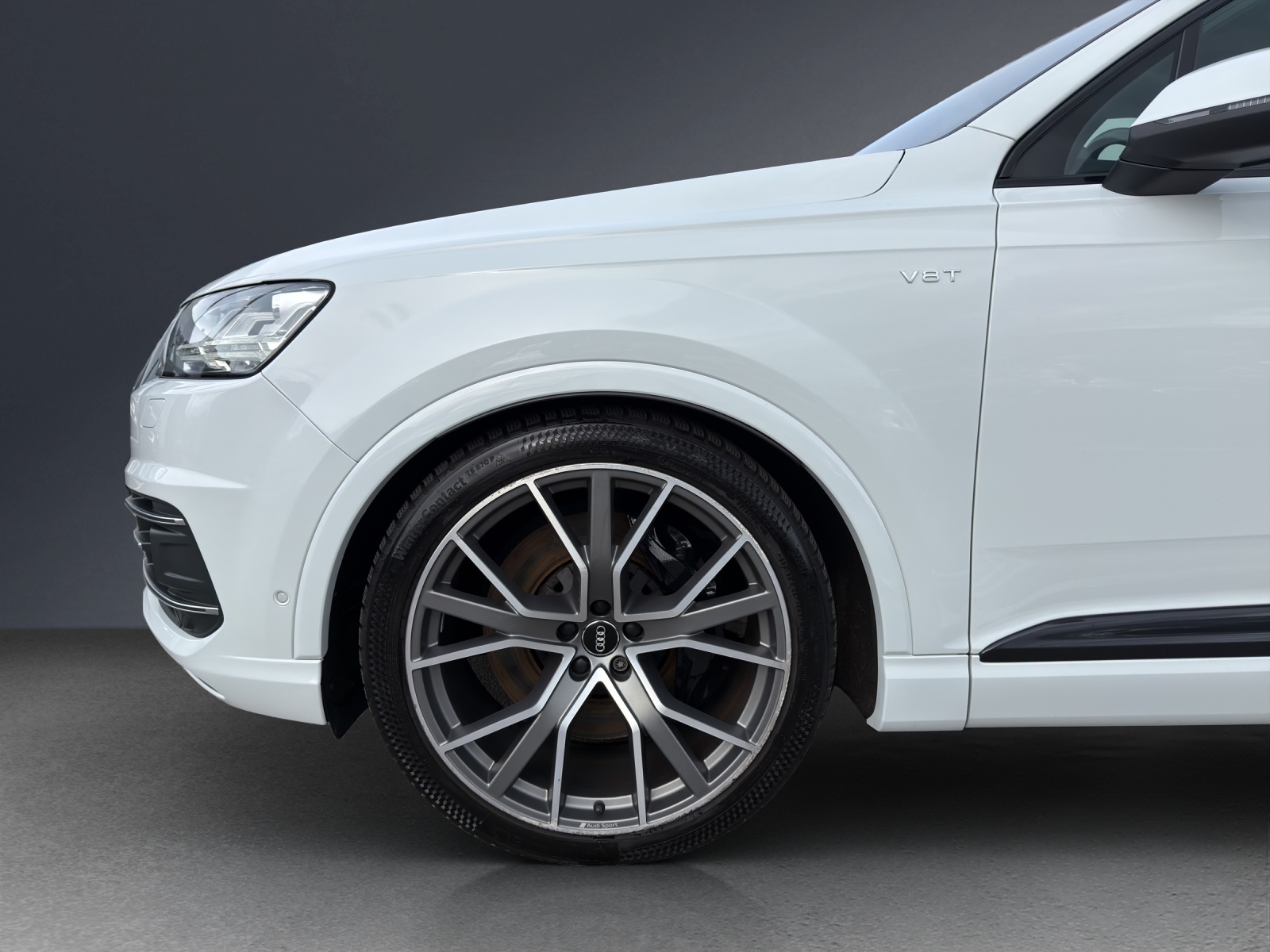 AUDI SQ7 4.0 TDI quattro tiptronic-image-9