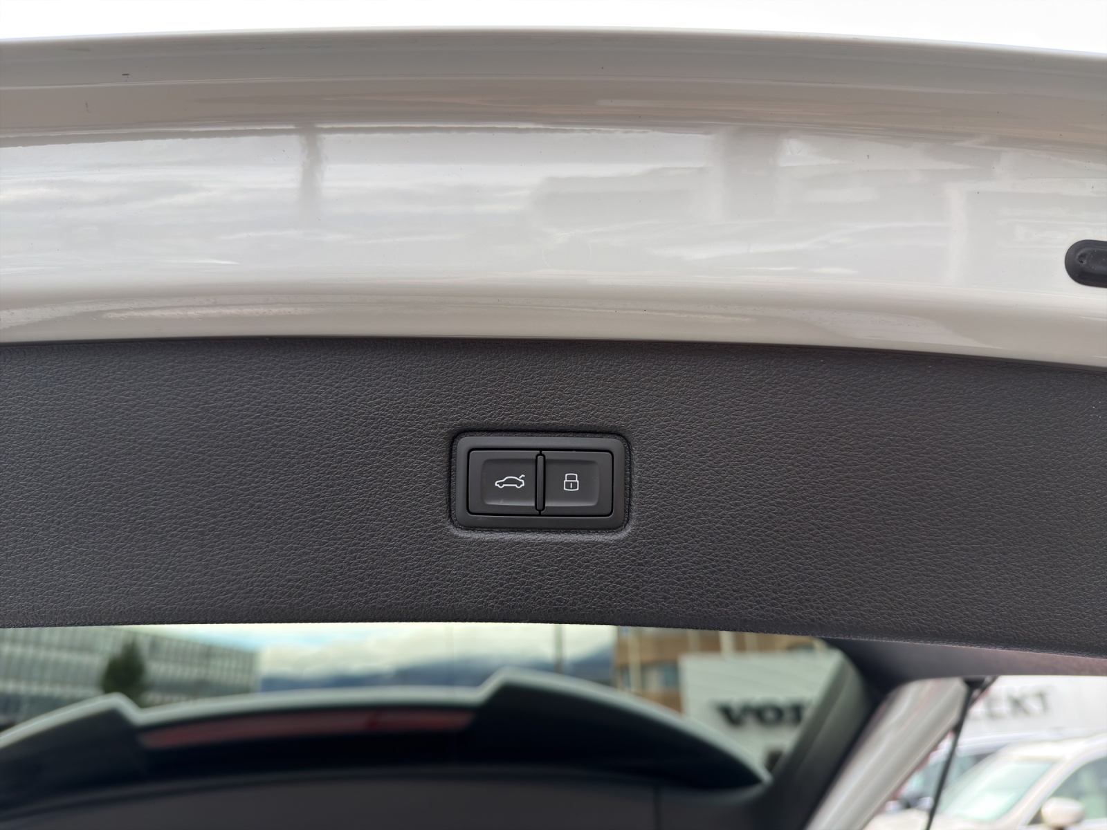 AUDI SQ7 4.0 TDI quattro tiptronic-image-15