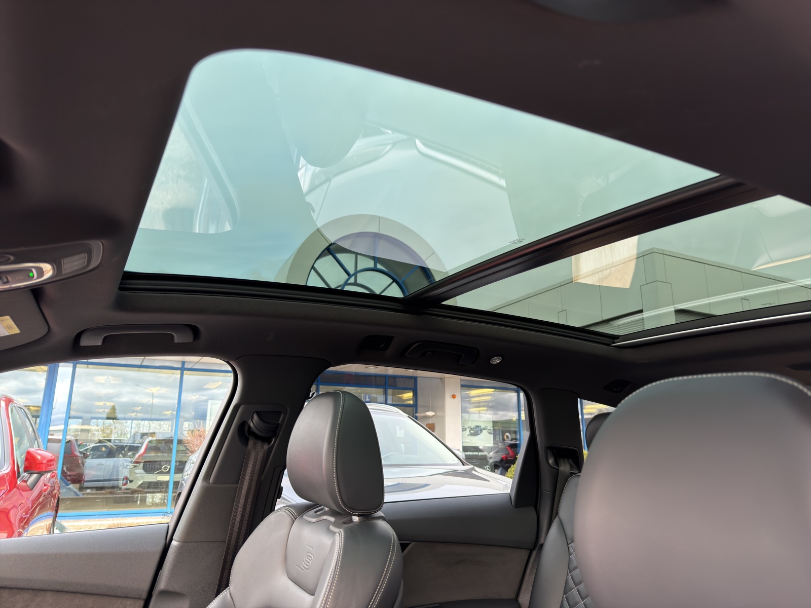 AUDI SQ7 4.0 TDI quattro tiptronic-image-18