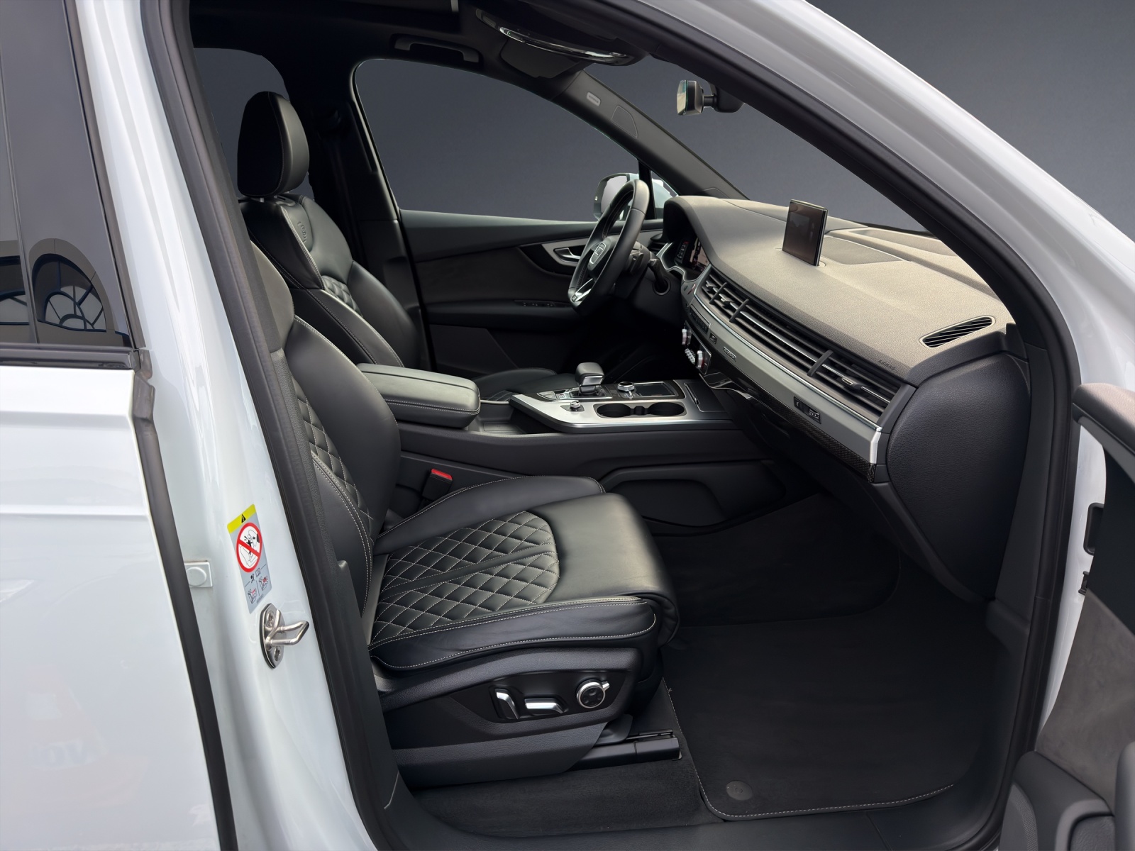 AUDI SQ7 4.0 TDI quattro tiptronic-image-6