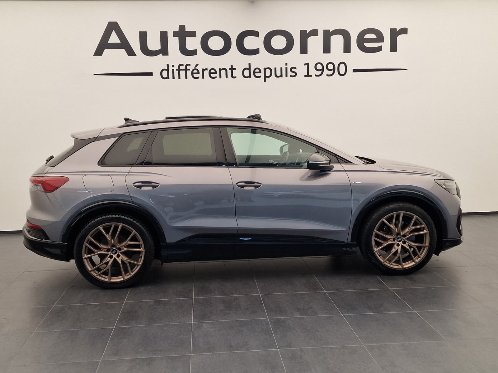 AUDI Q4 e-tron 50 quattro-image-6