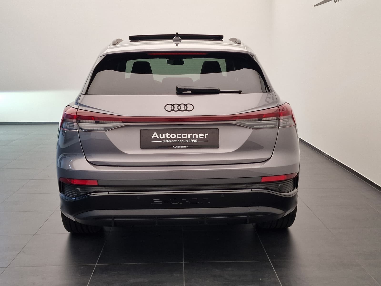 AUDI Q4 e-tron 50 quattro-image-8