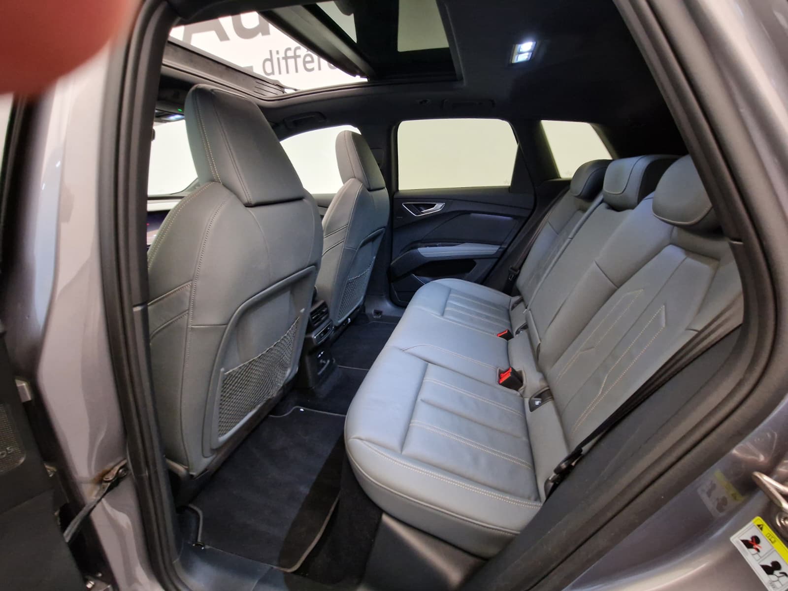 AUDI Q4 e-tron 50 quattro-image-13