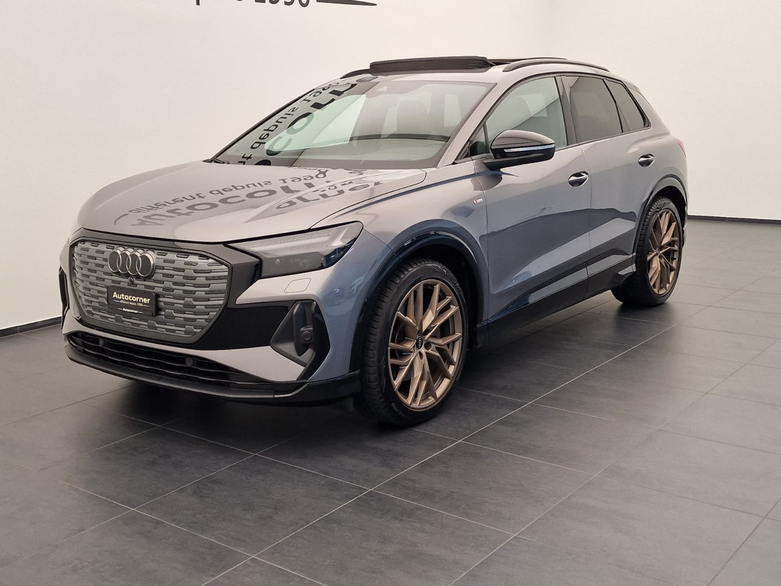 AUDI Q4 e-tron 50 quattro-image-3